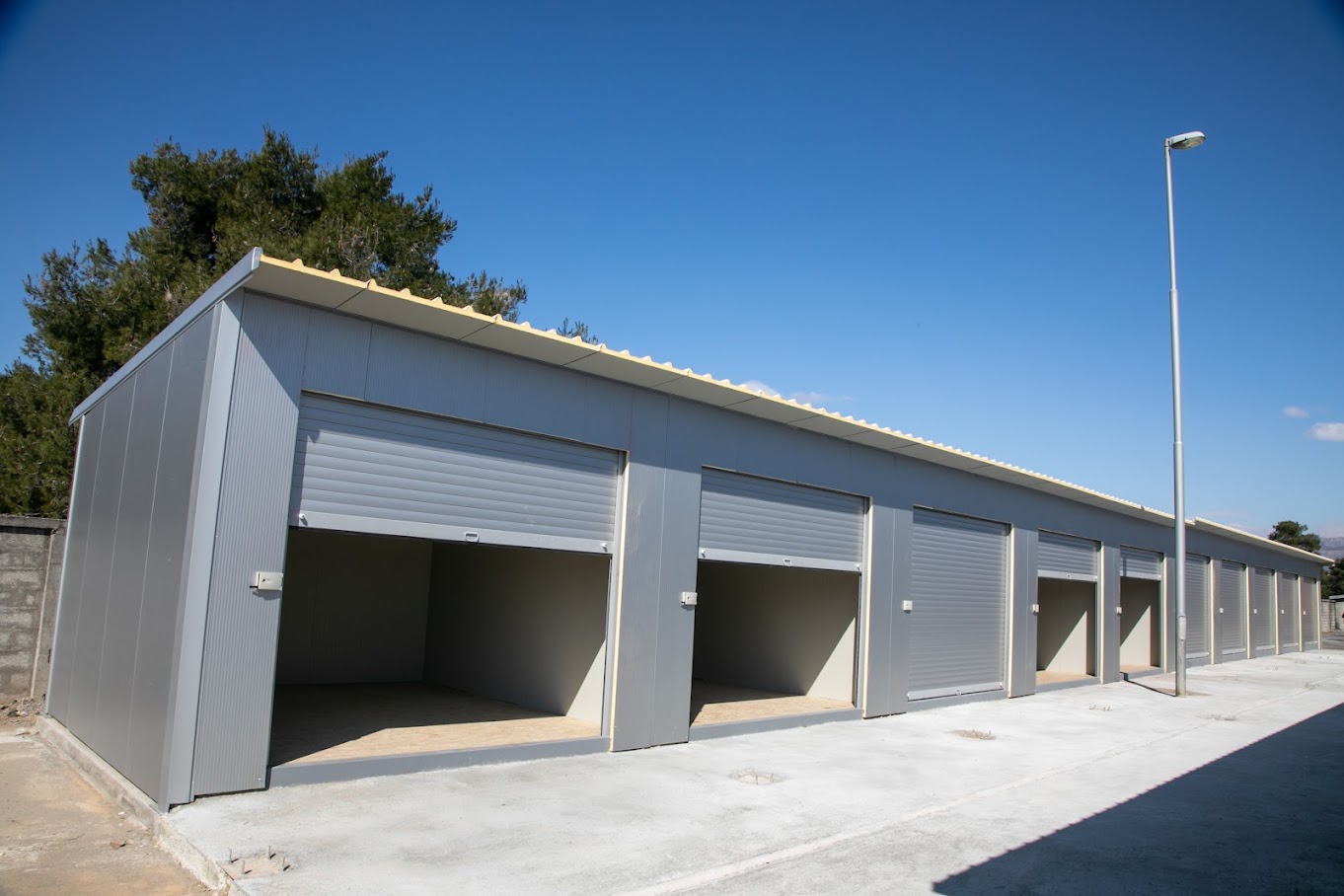 Bolji uslovi rada za zakupce i raznovrsnija ponuda za posjetioce; 20 savremenih objekata za prodaju robe široke potrošnje u krugu Stočne pijace