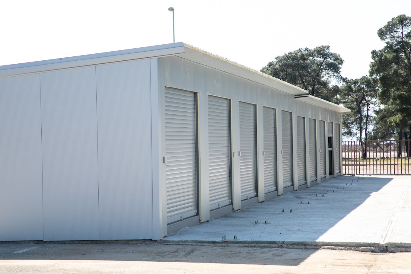 Bolji uslovi rada za zakupce i raznovrsnija ponuda za posjetioce; 20 savremenih objekata za prodaju robe široke potrošnje u krugu Stočne pijace