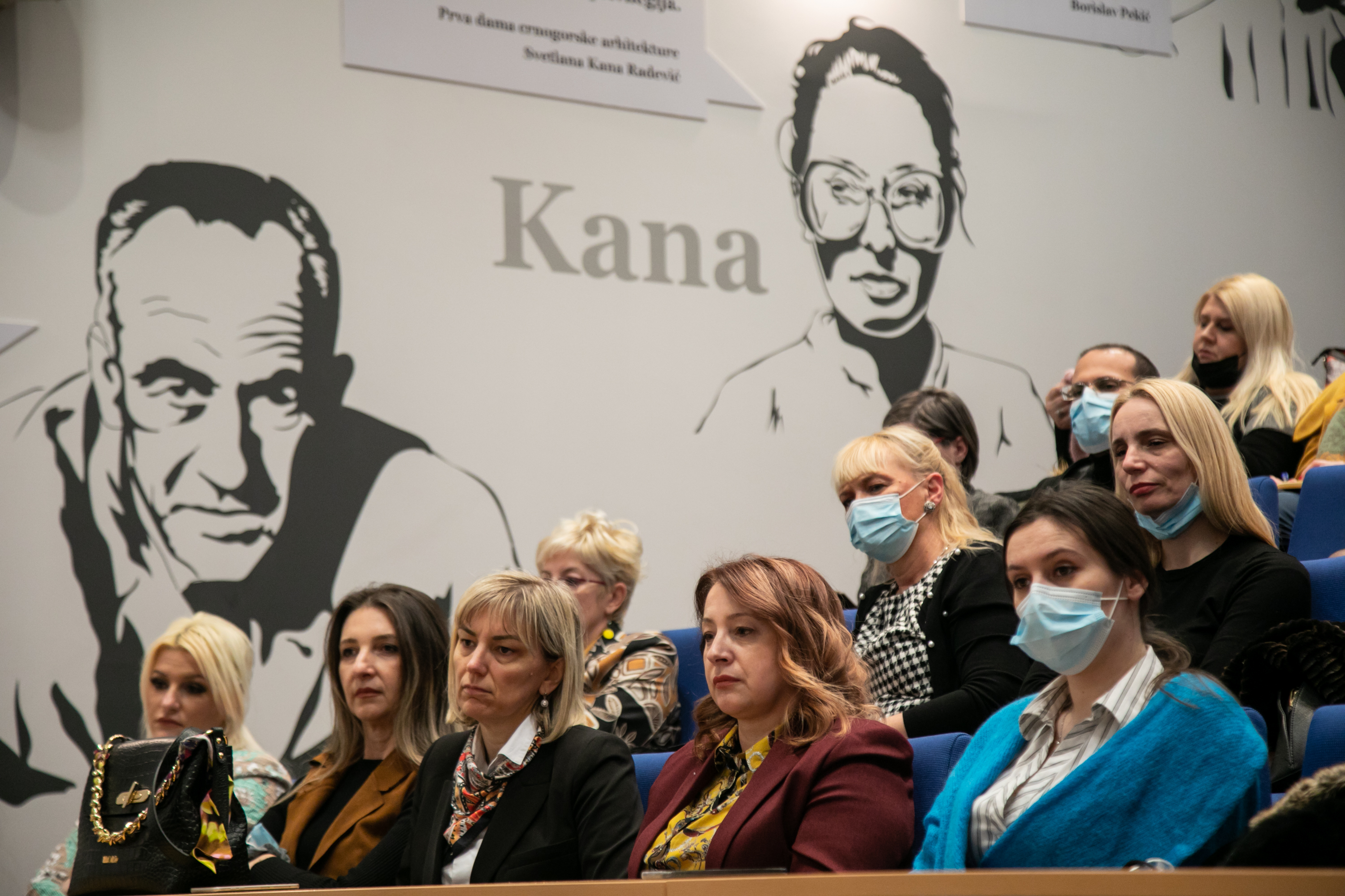 "Grad za žene, žene za grad"- snažne poruke poslate sa panela posvećenih značaju uloge žene u društvu