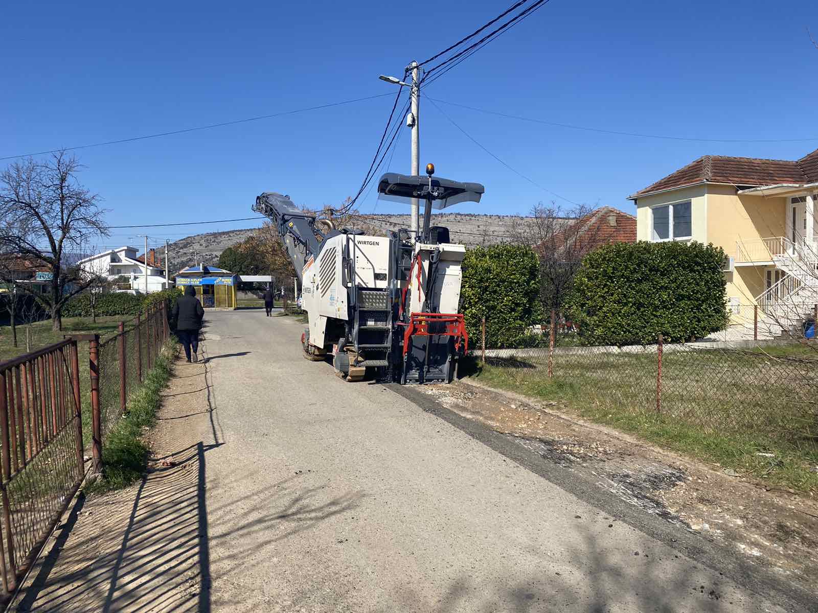 U toku sanacija Tivatske ulice u Tološima