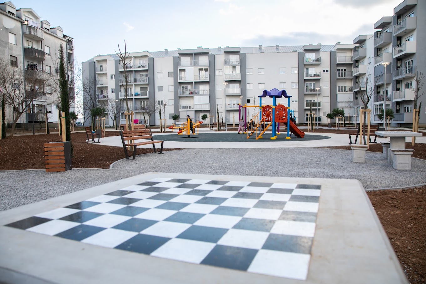 Stari aerodrom dobio još jednu parkovsku površinu sa sadržajima za sve generacije