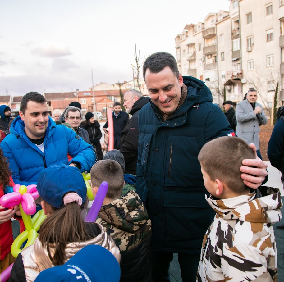 Stari aerodrom dobio još jednu parkovsku površinu sa sadržajima za sve generacije