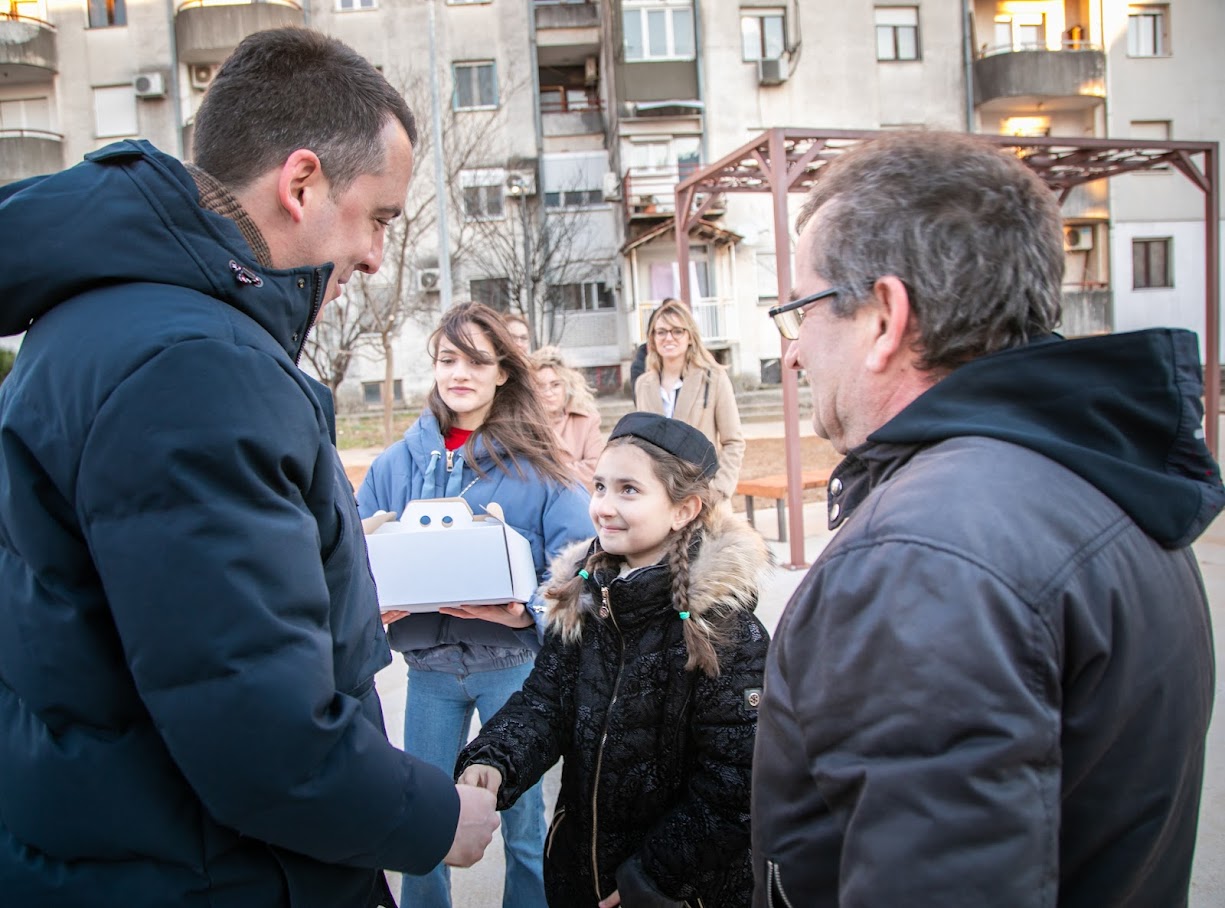 Stari aerodrom dobio još jednu parkovsku površinu sa sadržajima za sve generacije