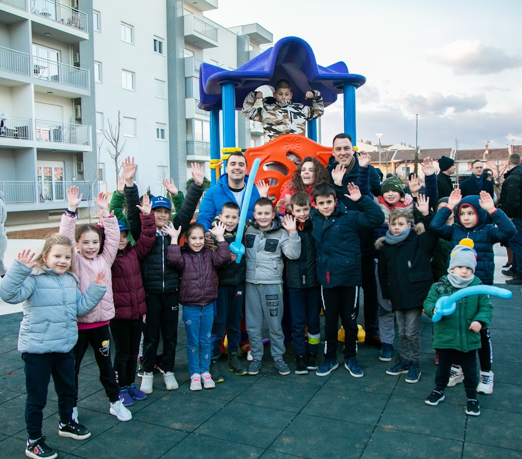 Stari aerodrom dobio još jednu parkovsku površinu sa sadržajima za sve generacije