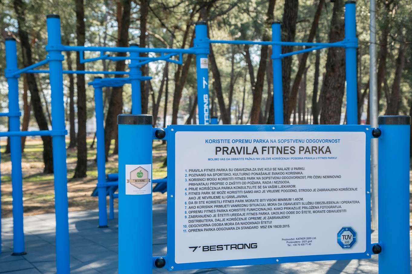 Vuković obišao buduću sportsko-rekreativnu zonu „13. jul“ na kojoj je postavljena najmodernija teretana na otvorenom