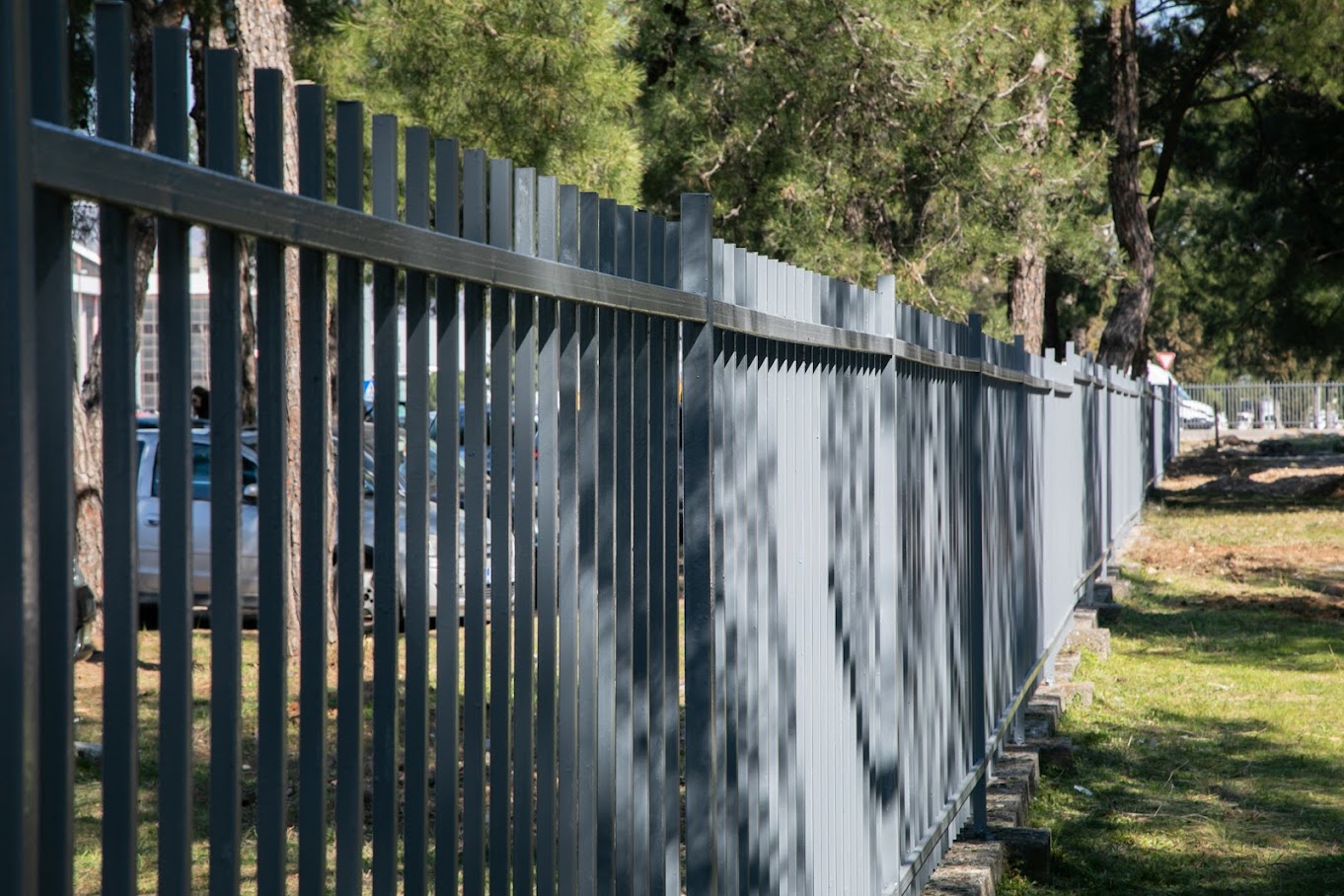 Vuković obišao buduću sportsko-rekreativnu zonu „13. jul“ na kojoj je postavljena najmodernija teretana na otvorenom