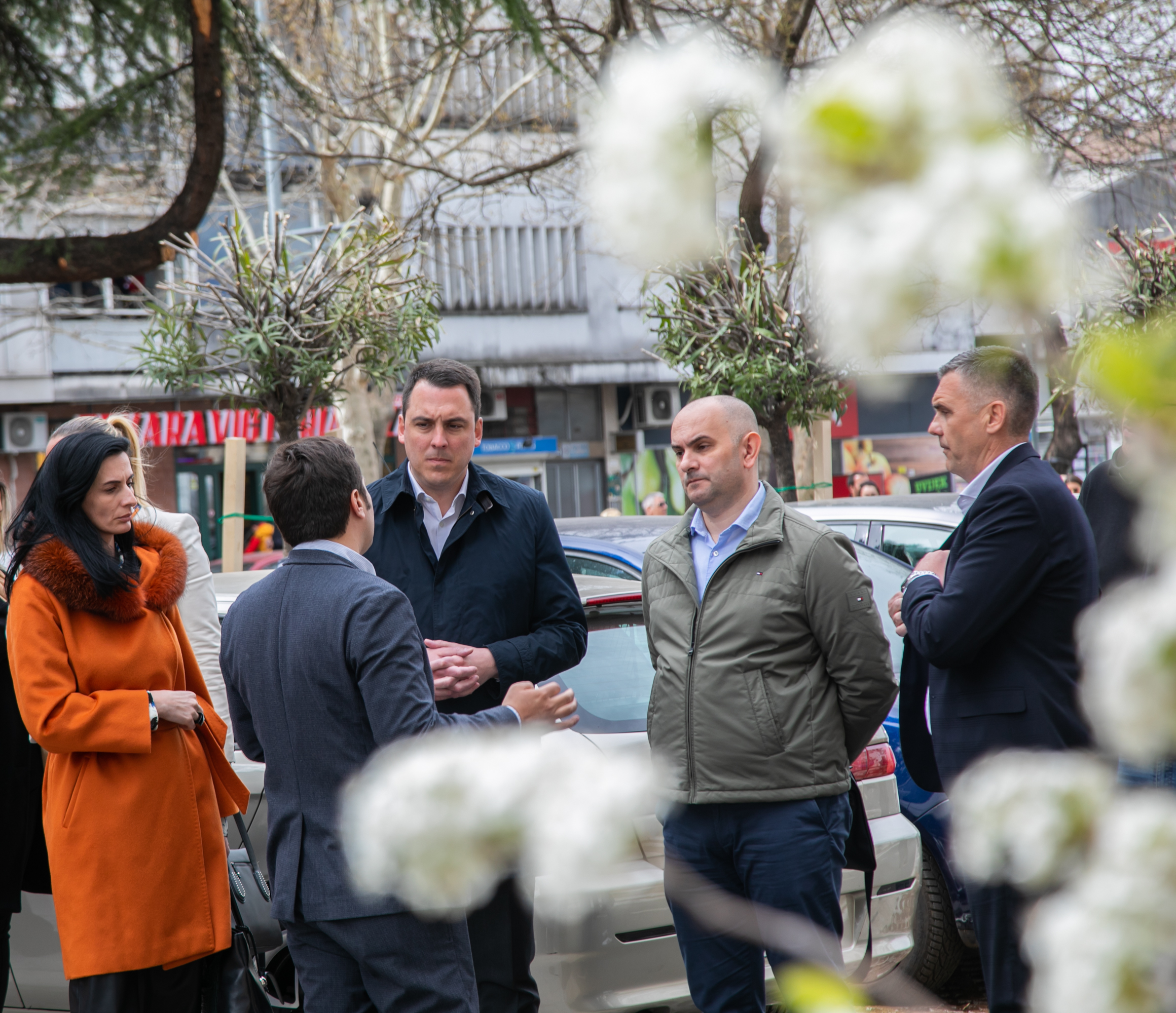 Uređen kutak u Ulici Vasa Raičkovića rezultat saradnje Glavnog grada, studenata i lokalne zajednice