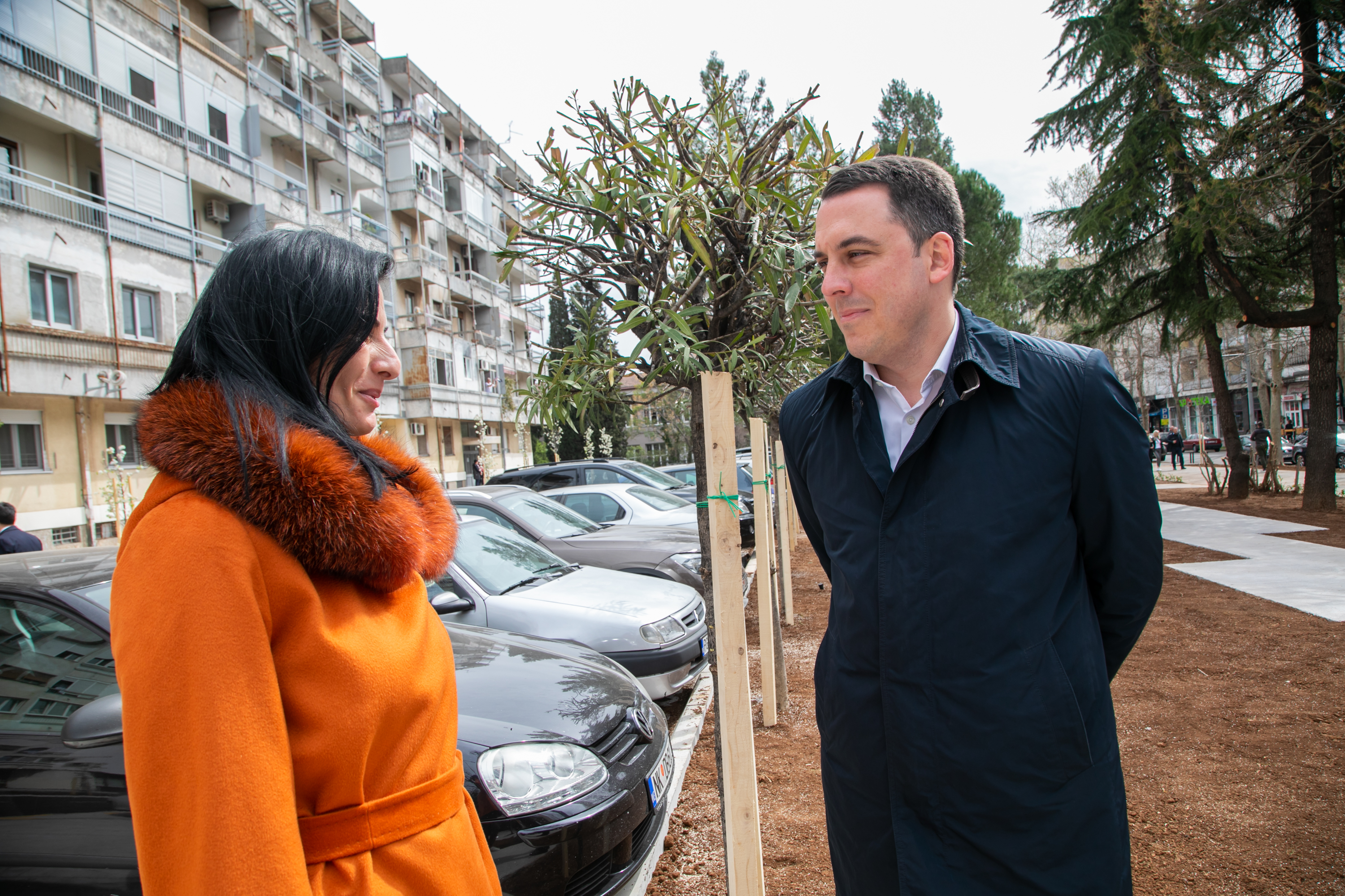 Uređen kutak u Ulici Vasa Raičkovića rezultat saradnje Glavnog grada, studenata i lokalne zajednice