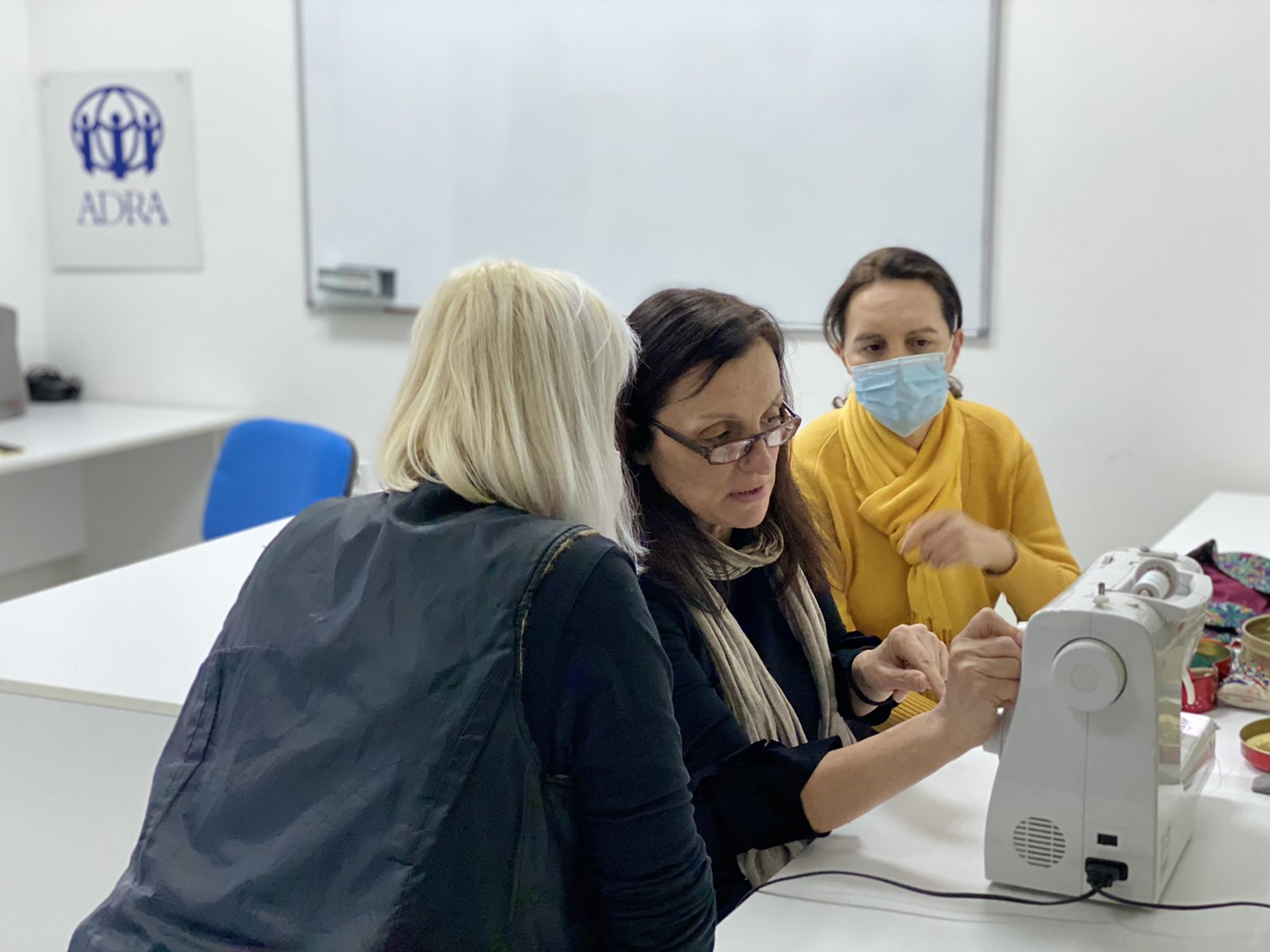 Završen treći ciklus obuke za rad na šivaćim mašinama za pripadnice socijalno ranjivih kategorija društva