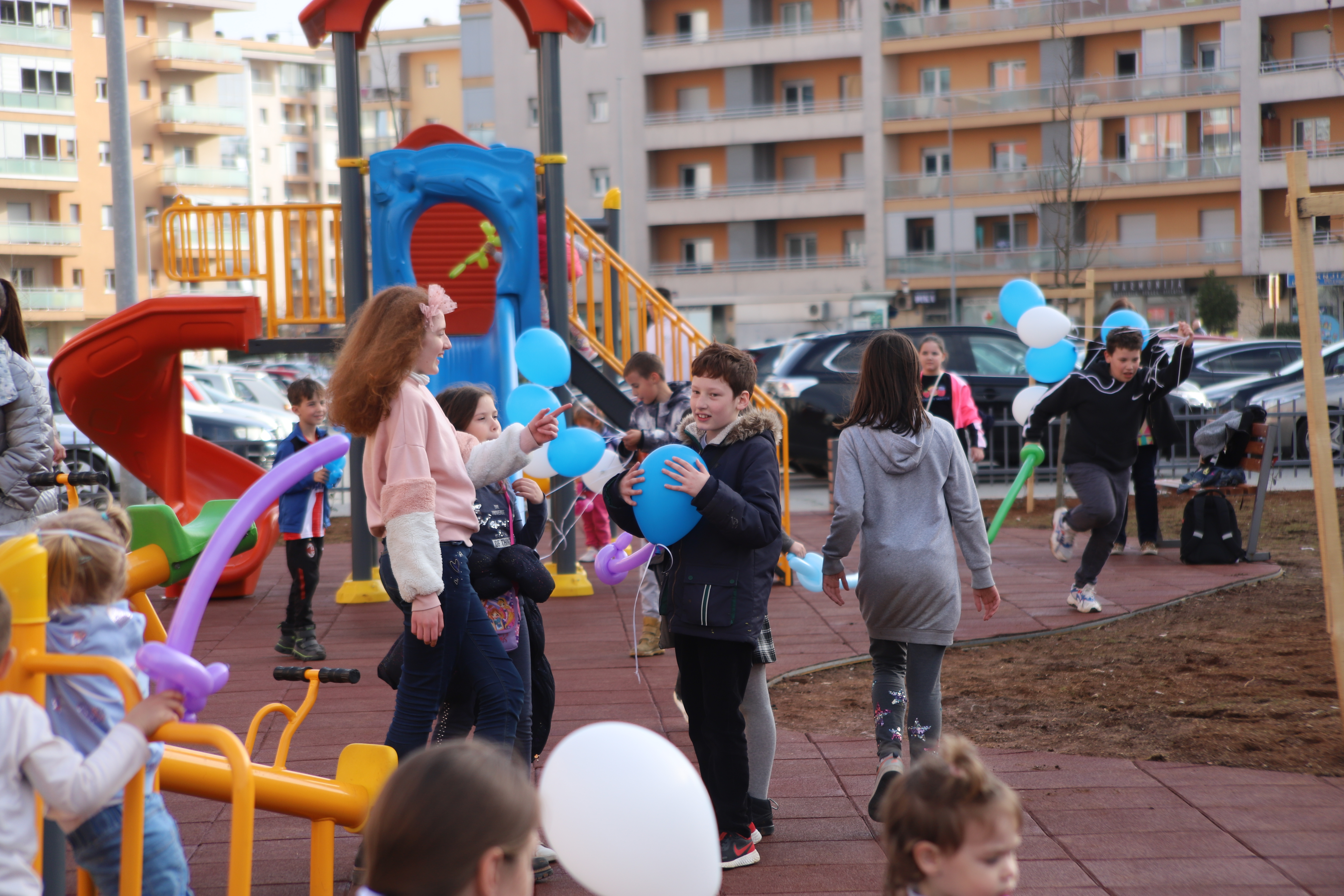 Uređena zelena površina i dječje igralište i u City kvartu