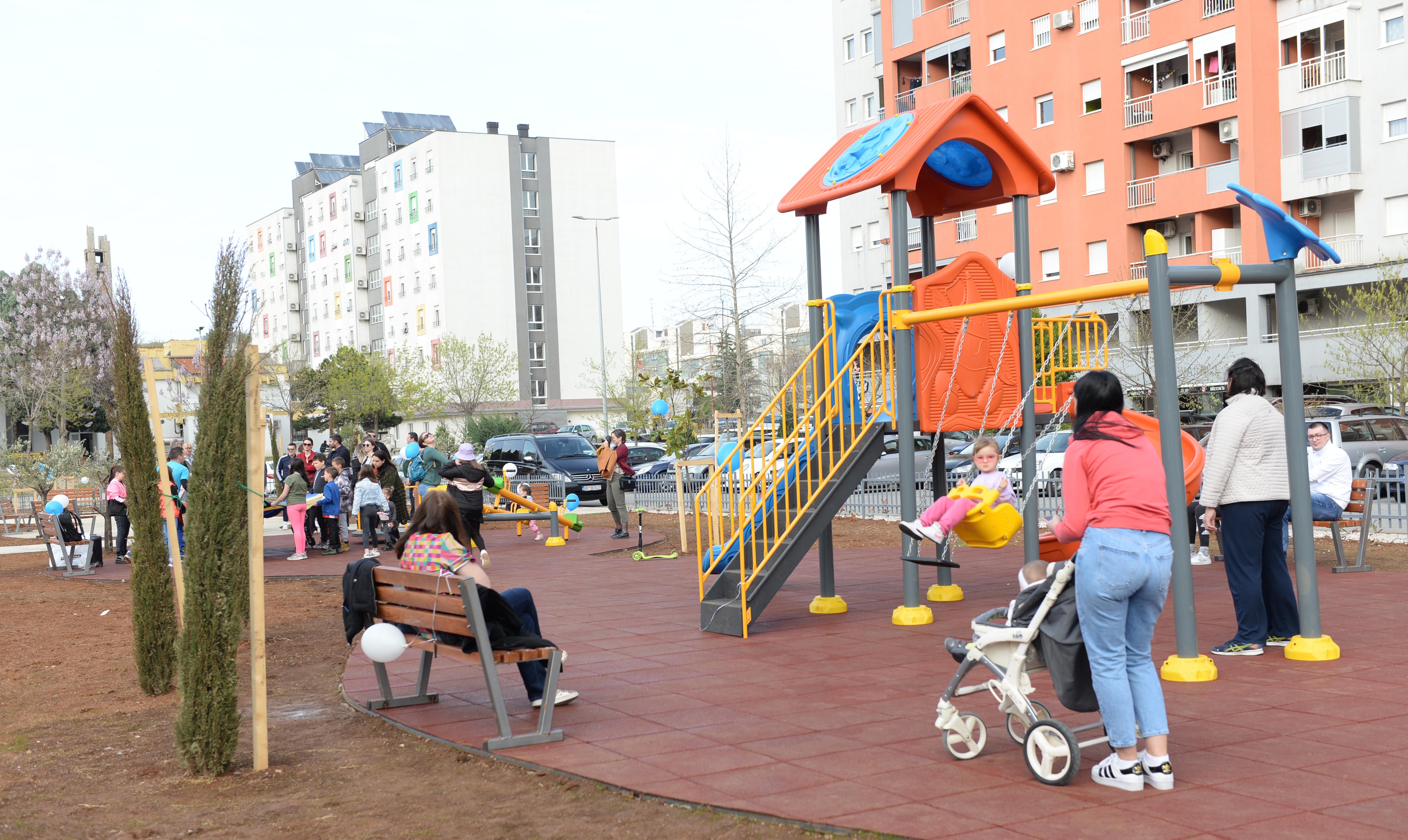 Uređena zelena površina i dječje igralište i u City kvartu