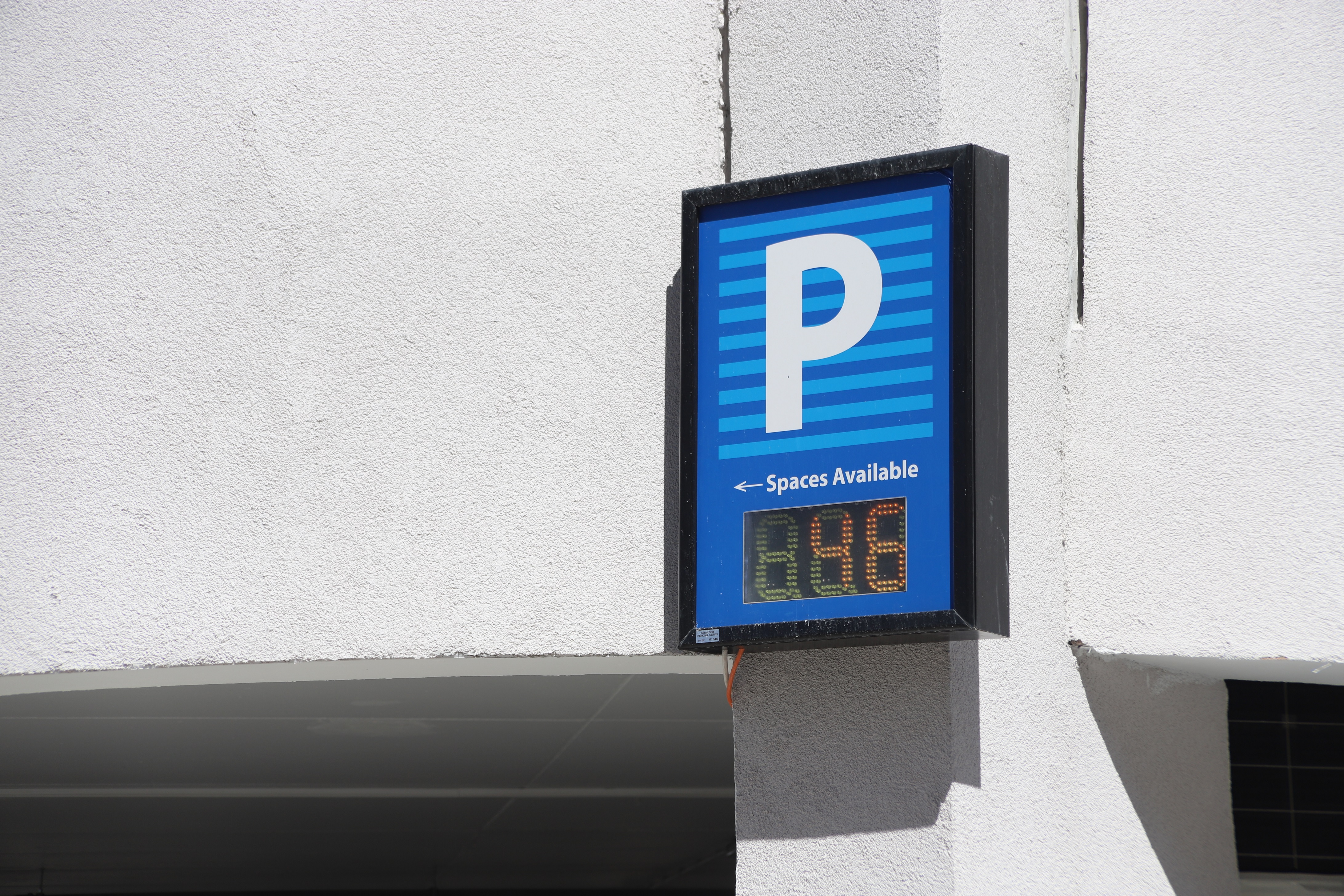 Završena adaptacija garaže u Ulici Novaka Miloševa i raspisan tender za nabavku sistema “Oko sokolovo”