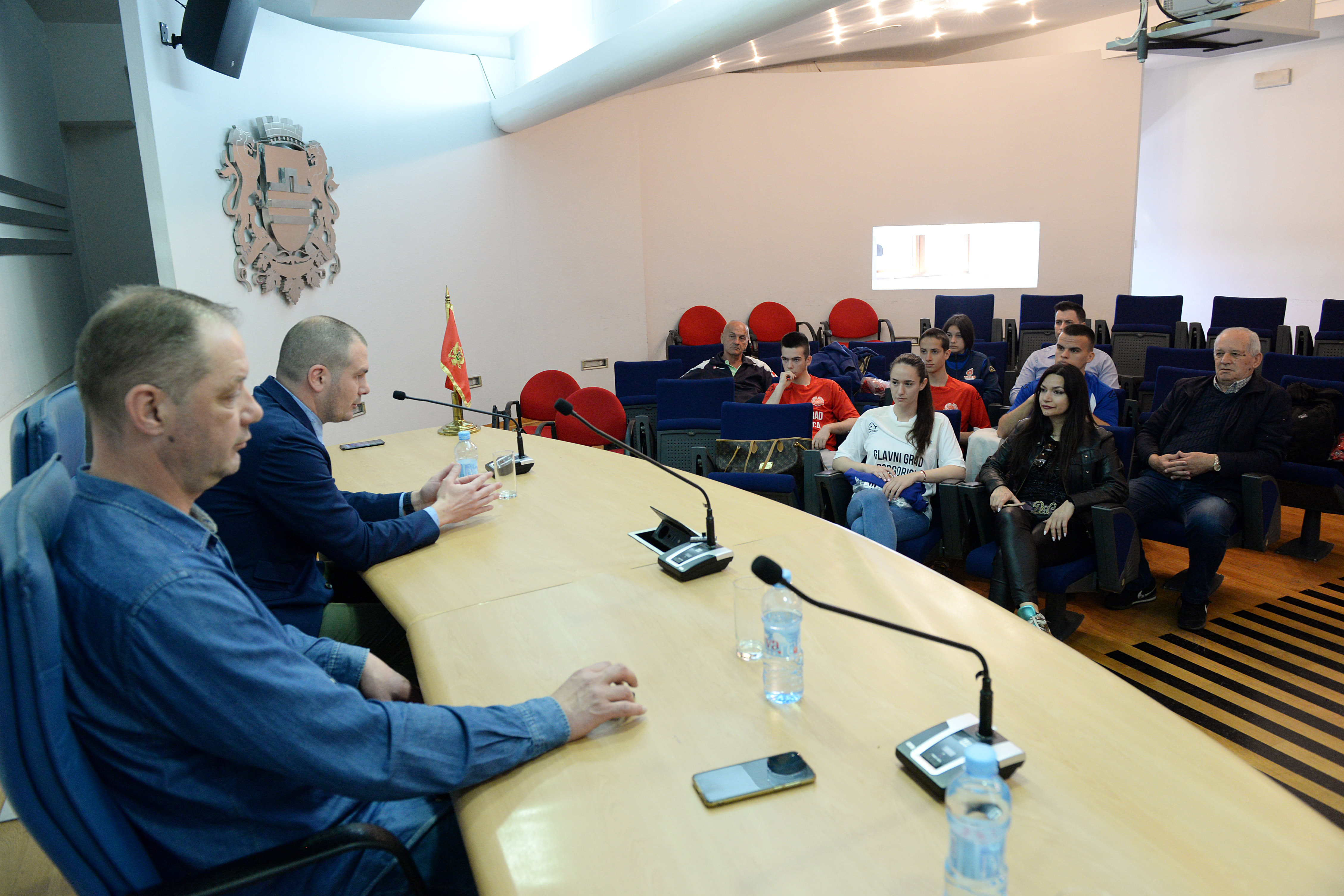 Sekretarijat za kulturu i sport donirao sportsku opremu rukometnim klubovima iz Podgorice