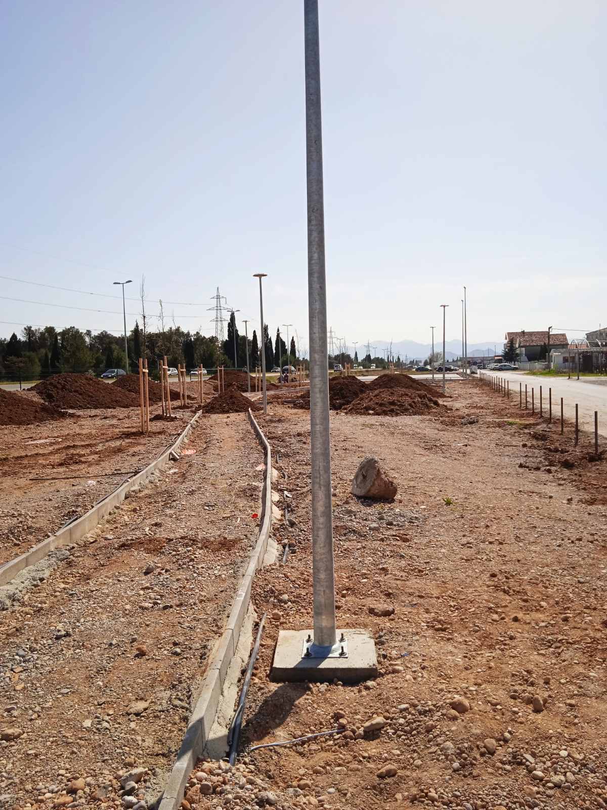 U sklopu izgradnje sportsko-rekreativne zone u Zelenici završeni radovi na postavljanju javne rasvjete