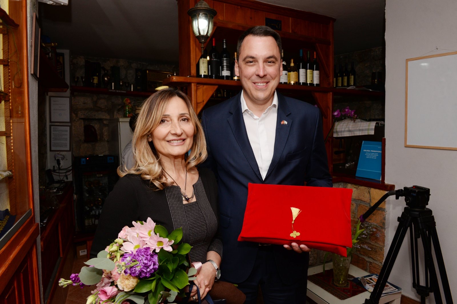 Uz podršku Glavnog grada otvoren kafe "Kaldrma" u Staroj varoši; Vuković najavio novi konkurs