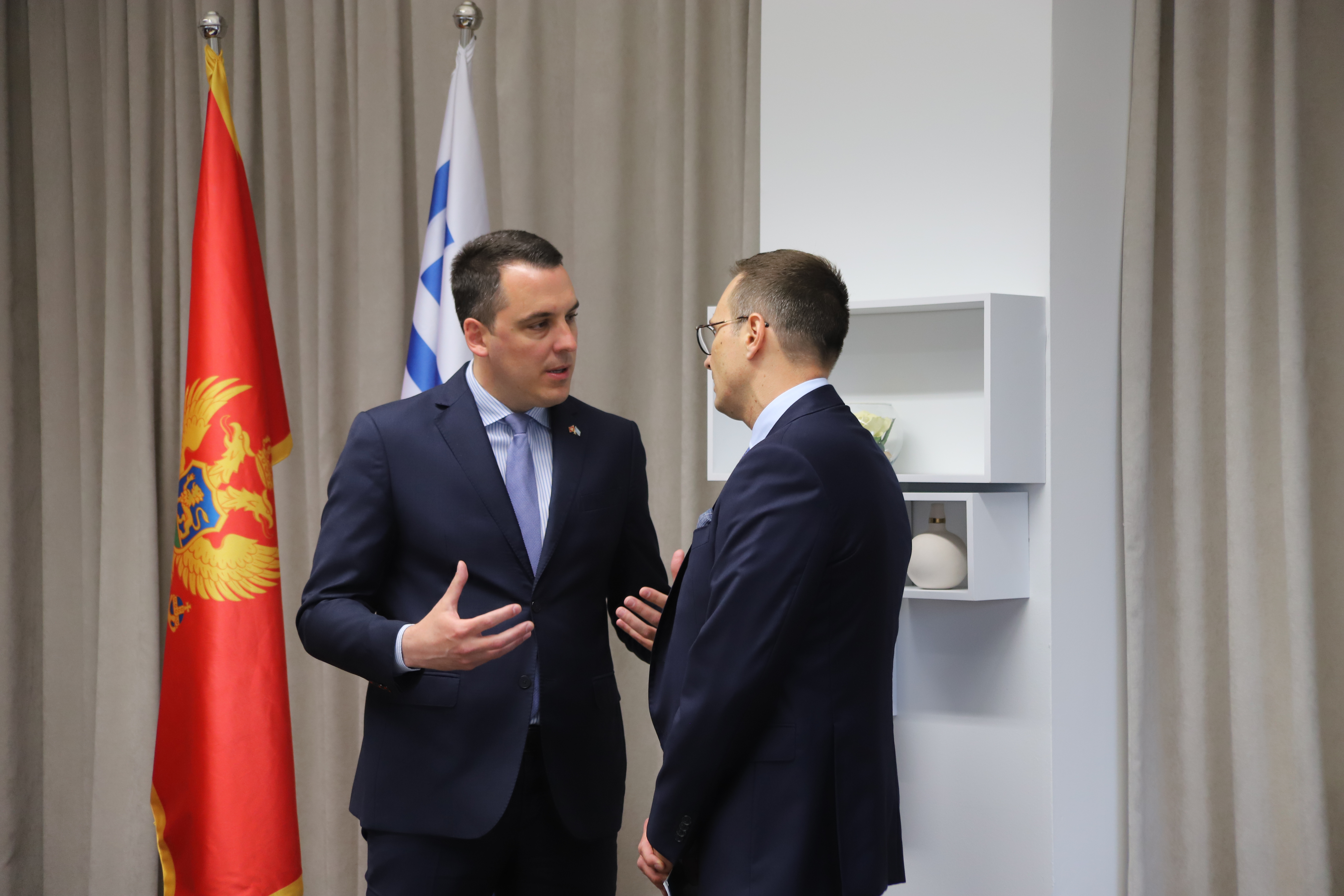 Glavni grad i CKB potpisali ugovor o donaciji; Podgorica dobija Dječju kuću - važan korak u borbi protiv nasilja nad djecom