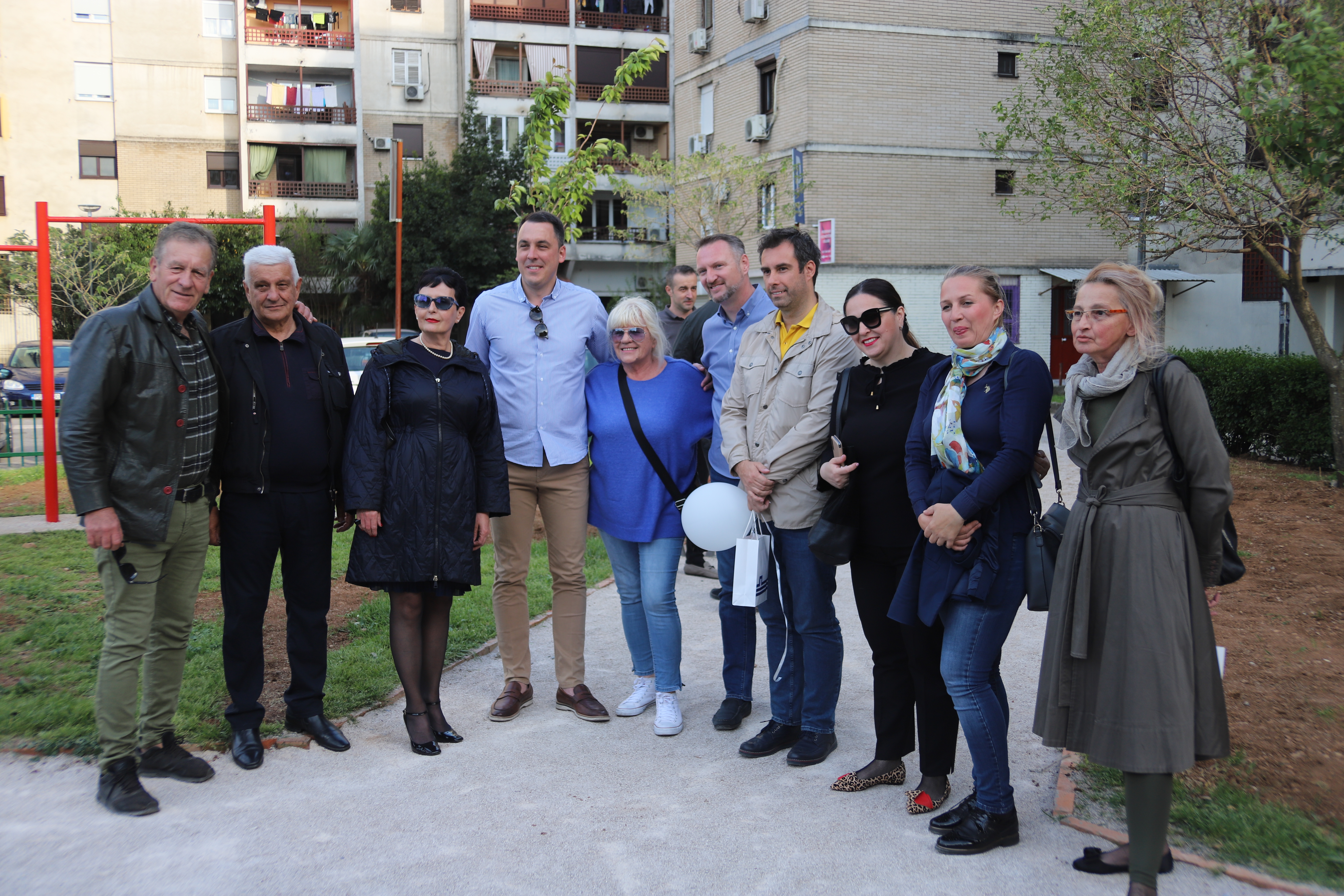 Stanovnici Lepe Kate dobili novo igralište i mjesto za odmor