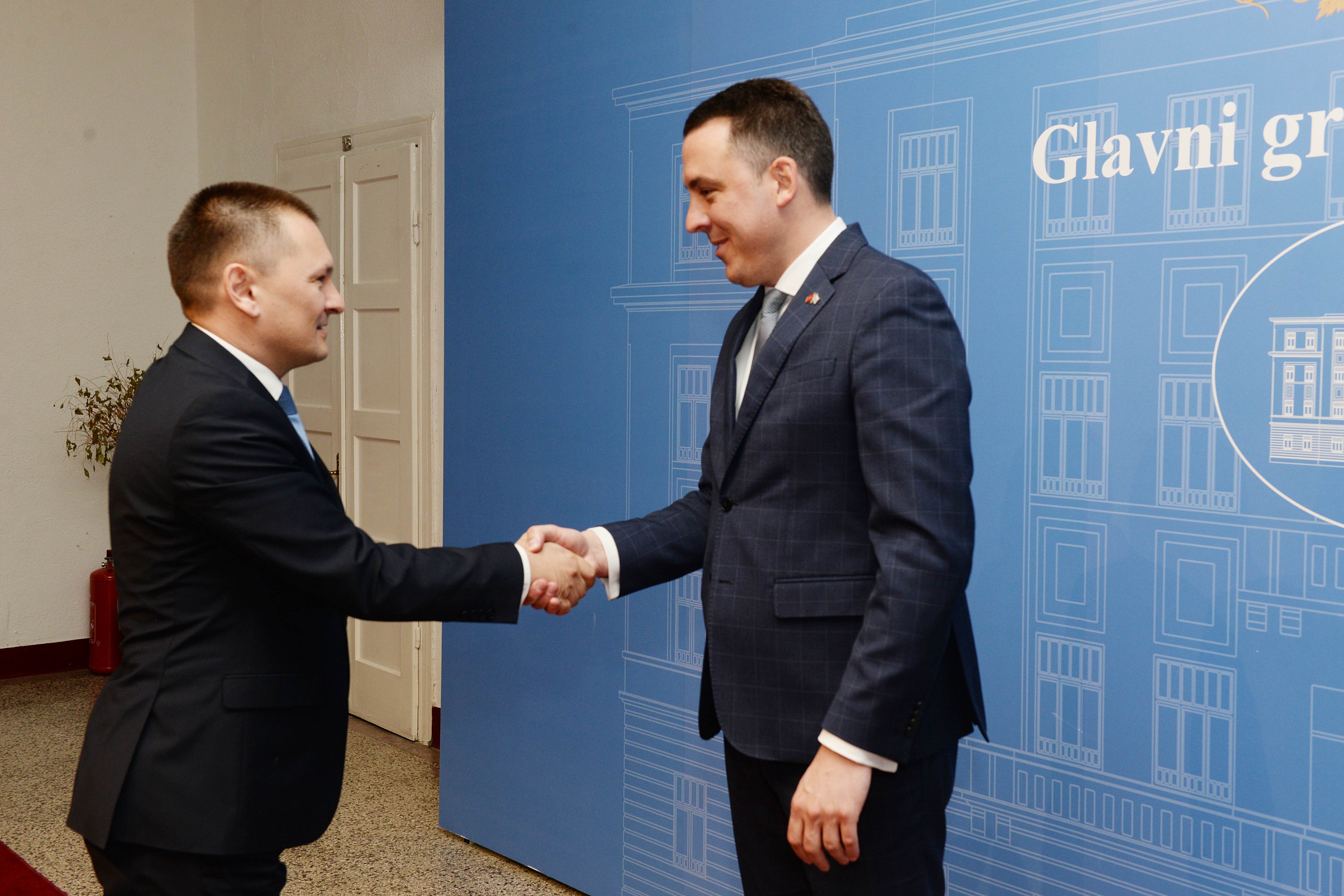 Vuković ugostio delegaciju rumunskog okruga Dolž i grada Krajova; Potpisan protokol o saradnji i otvoren rumunski kulturno-informativni punkt u Podgorici