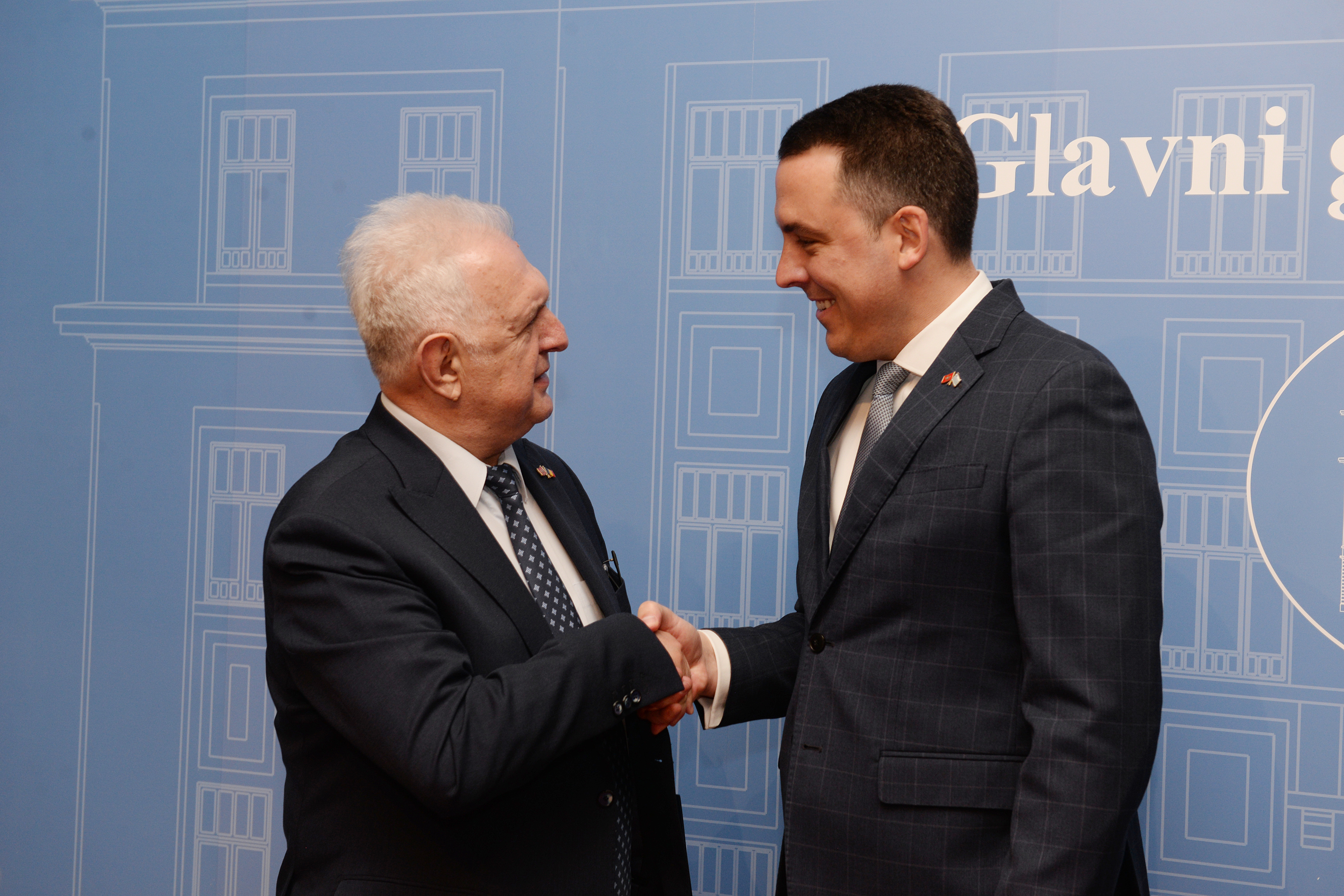 Vuković ugostio delegaciju rumunskog okruga Dolž i grada Krajova; Potpisan protokol o saradnji i otvoren rumunski kulturno-informativni punkt u Podgorici