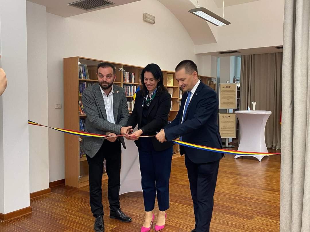 Vuković ugostio delegaciju rumunskog okruga Dolž i grada Krajova; Potpisan protokol o saradnji i otvoren rumunski kulturno-informativni punkt u Podgorici