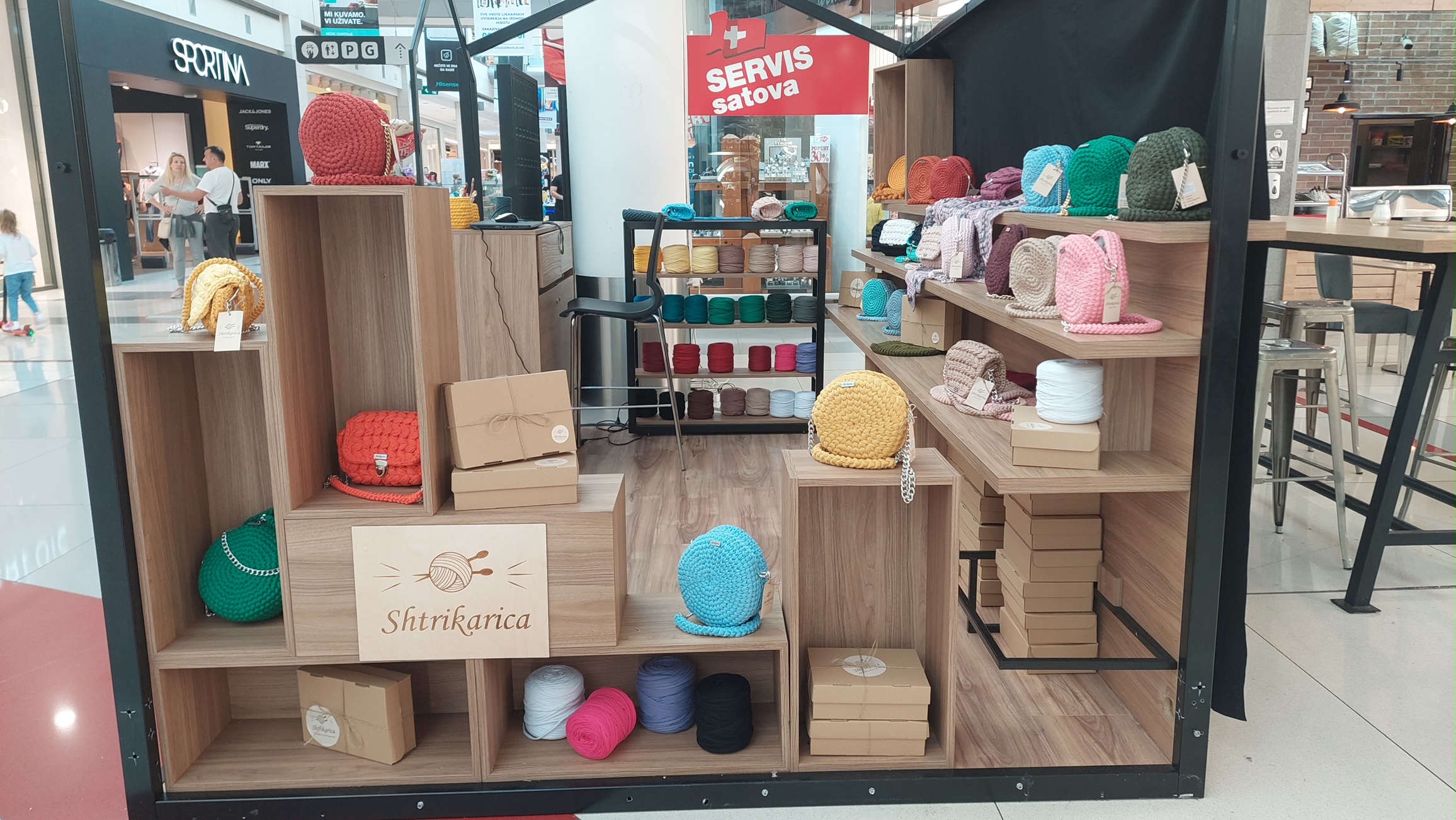 Kreativni preduzetnici i ovog mjeseca svoje proizvode predstavljaju u Delta City-ju