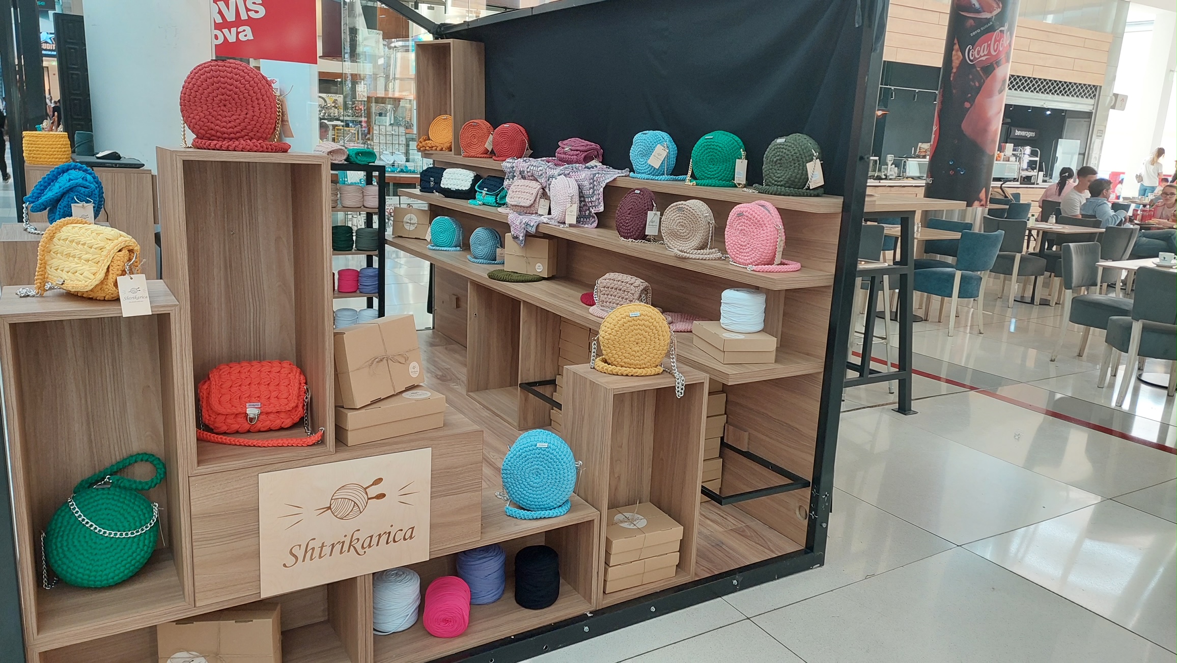 Kreativni preduzetnici i ovog mjeseca svoje proizvode predstavljaju u Delta City-ju