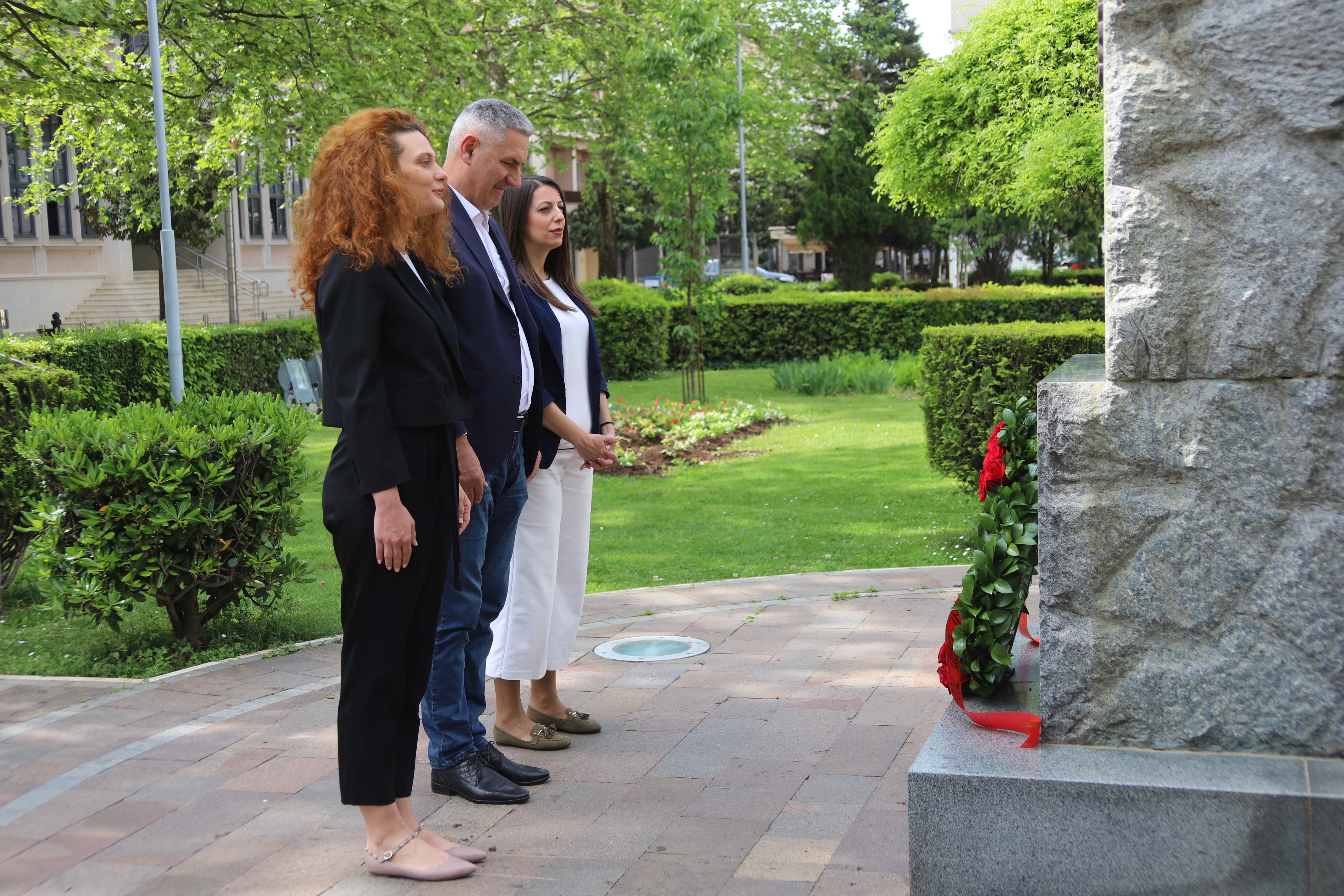 Delegacija Glavnog grada položila vijenac na spomenik Marku Miljanovu