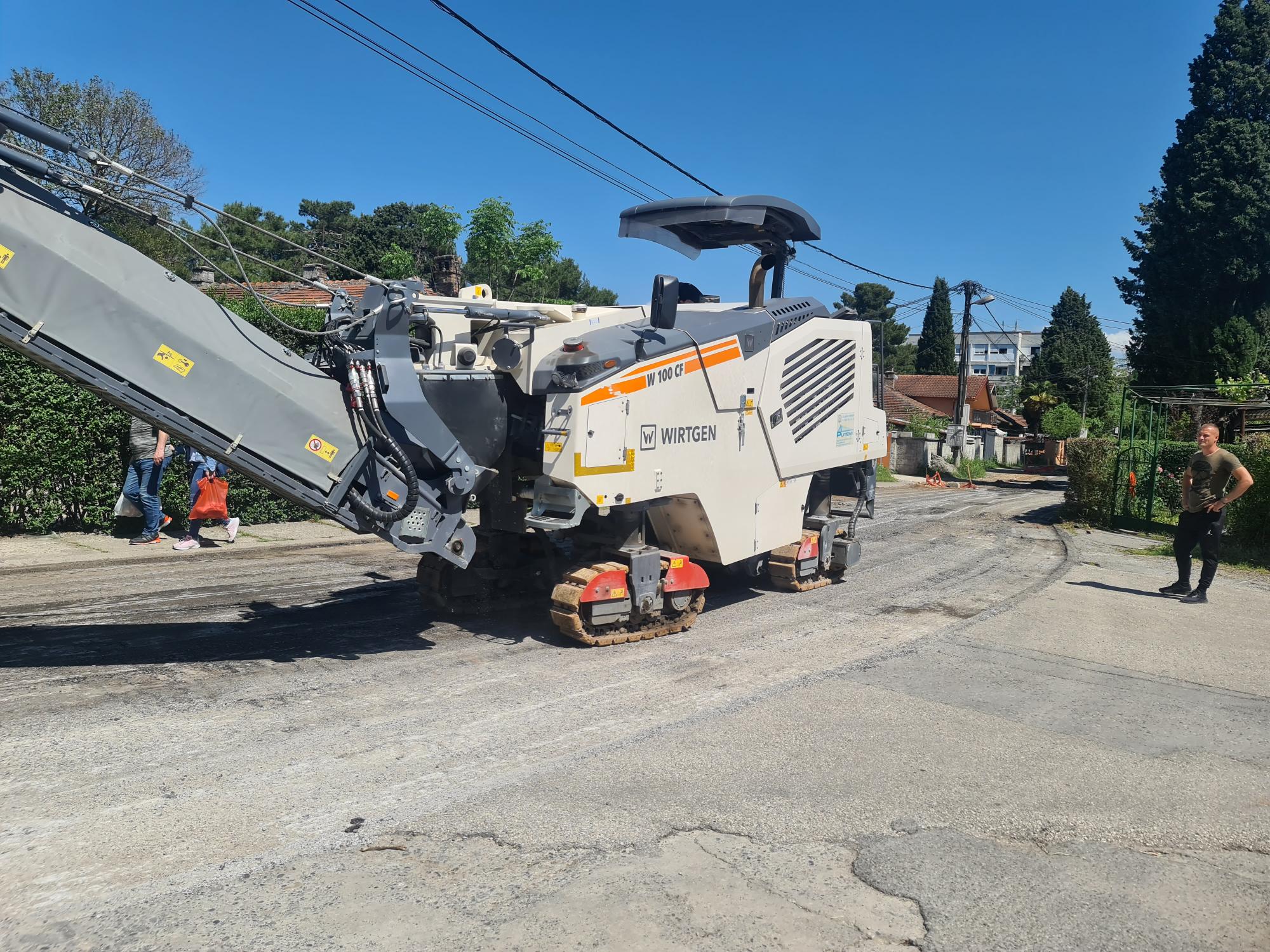 U toku sanacija saobraćajnice koja spaja Bulevar Save Kovačevića i Ulicu Bracana Bracanovića