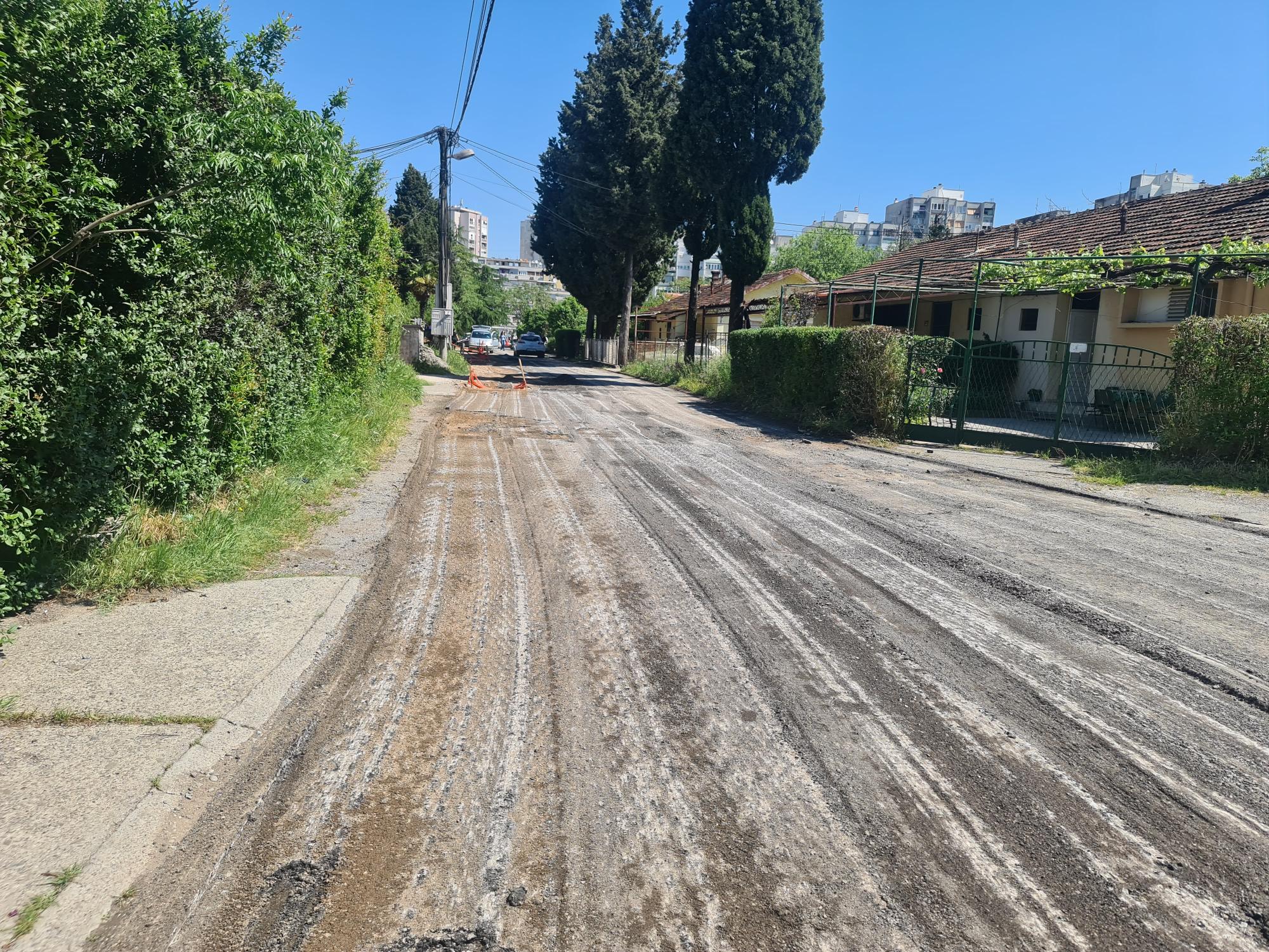 U toku sanacija saobraćajnice koja spaja Bulevar Save Kovačevića i Ulicu Bracana Bracanovića