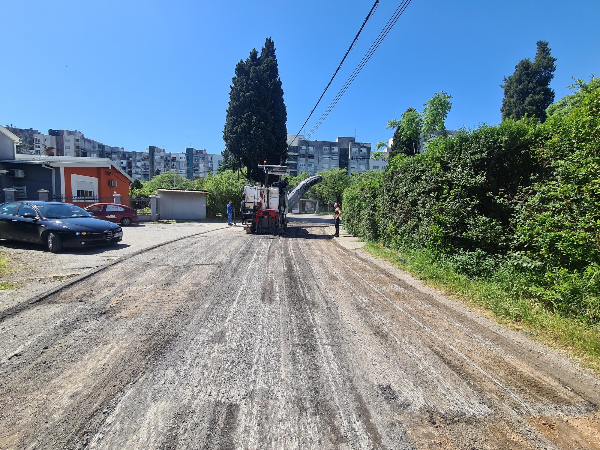 U toku sanacija saobraćajnice koja spaja Bulevar Save Kovačevića i Ulicu Bracana Bracanovića