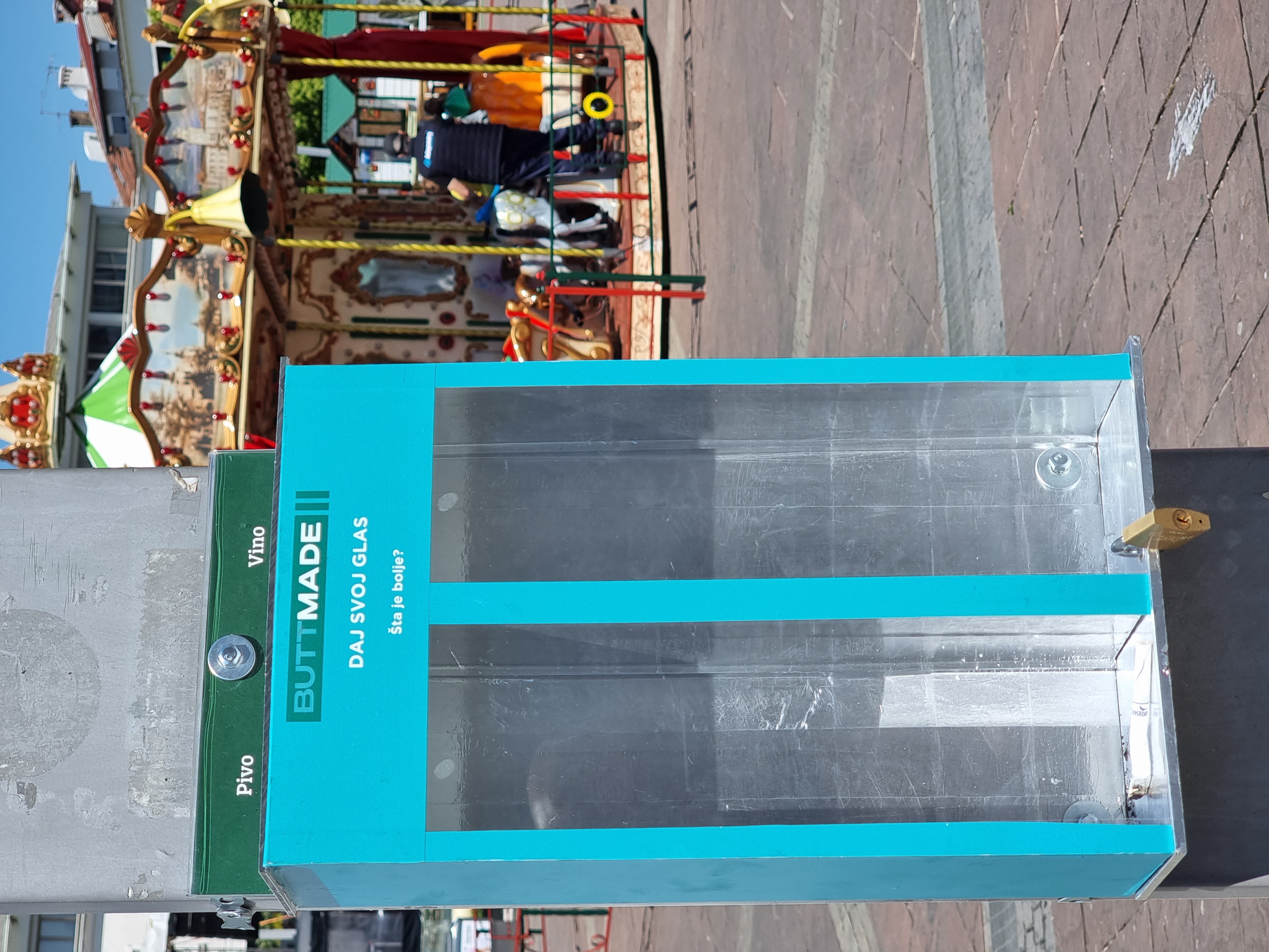 Anketne pepeljare postavljene na tri lokacije u Podgorici