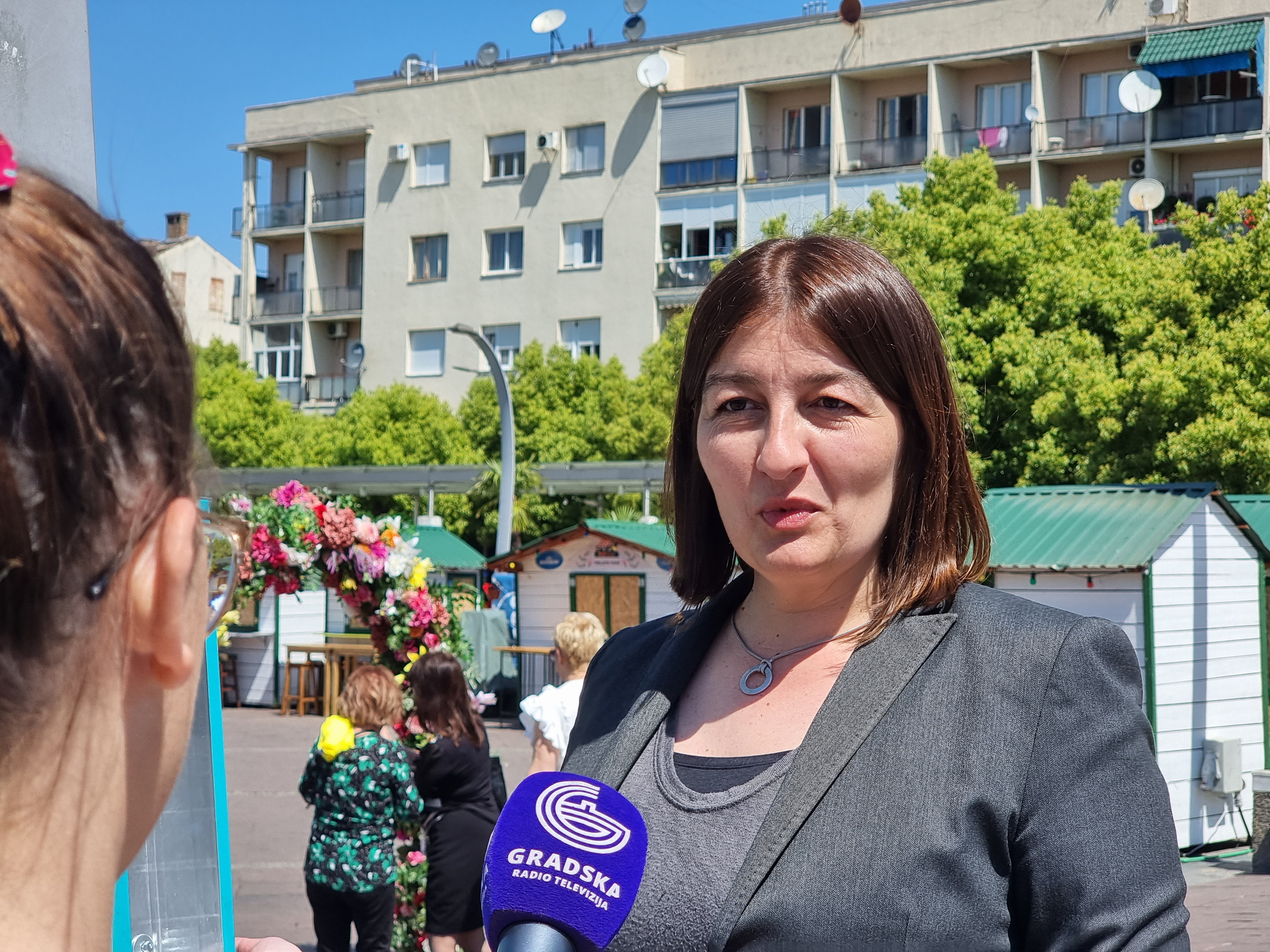 Anketne pepeljare postavljene na tri lokacije u Podgorici