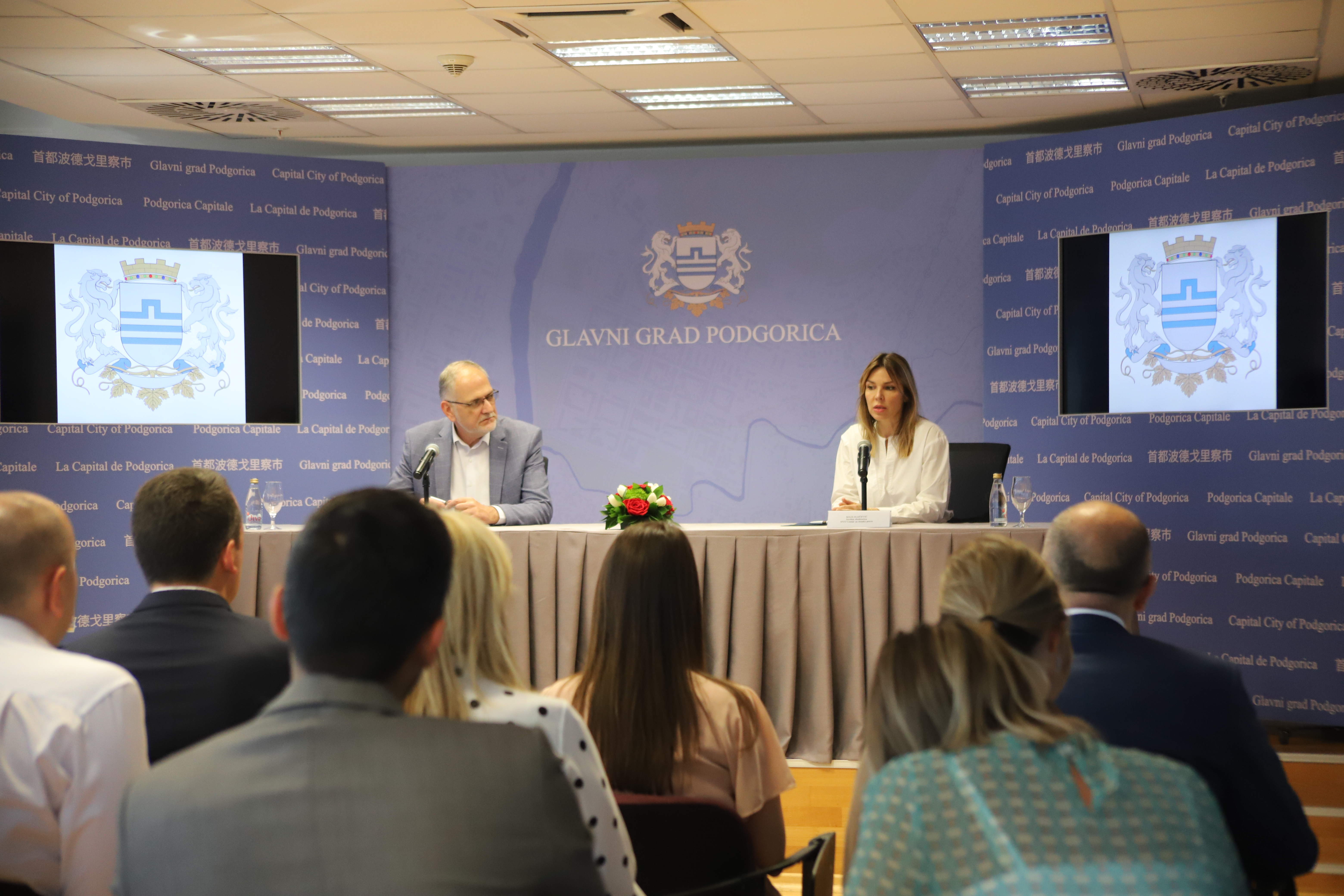 Potpisan memorandum o saradnji između Glavnog grada i Centra za ženska prava – Obezbijeđen smještaj za žrtve porodičnog nasilja