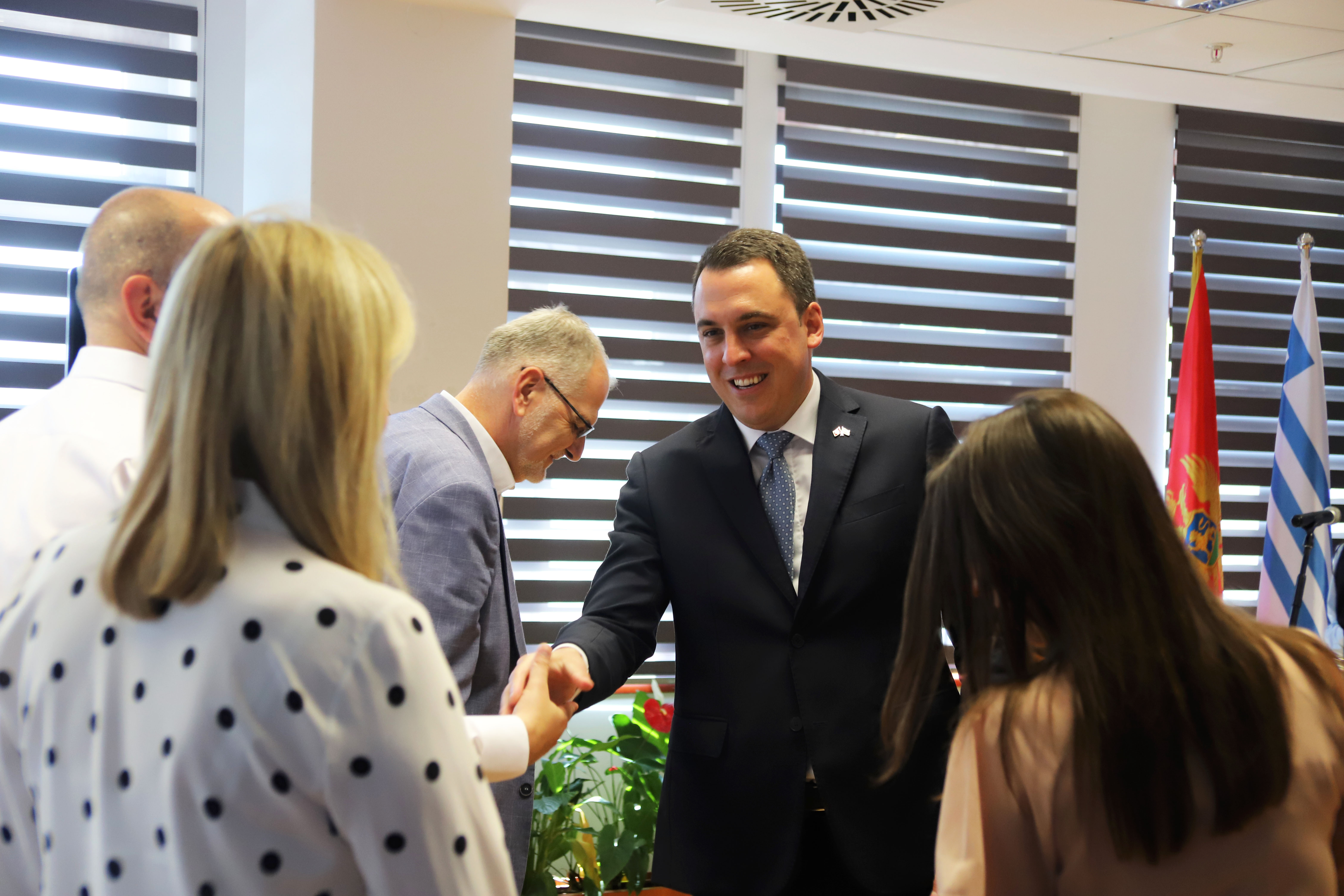 Potpisan memorandum o saradnji između Glavnog grada i Centra za ženska prava – Obezbijeđen smještaj za žrtve porodičnog nasilja