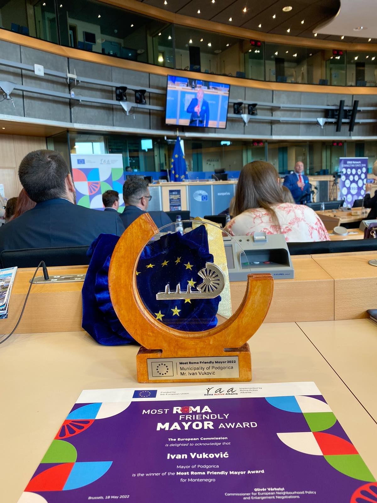 Podgorica pozitivan primjer odnosa prema Romima;  Vuković dobitnik nagrade Most Roma Friendly Mayor in Montenegro