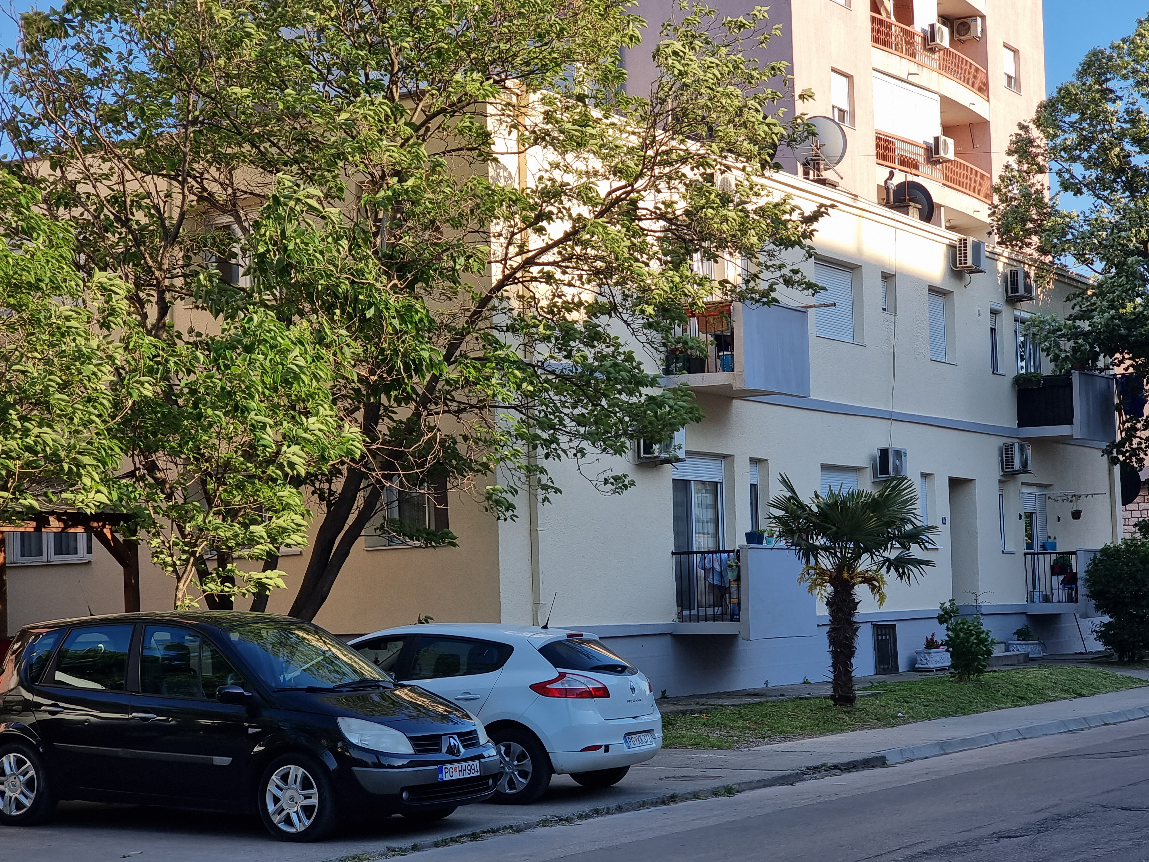 U toku radovi na sanaciji Ulice Kralja Nikole i izgradnji novih 60 parking mjesta