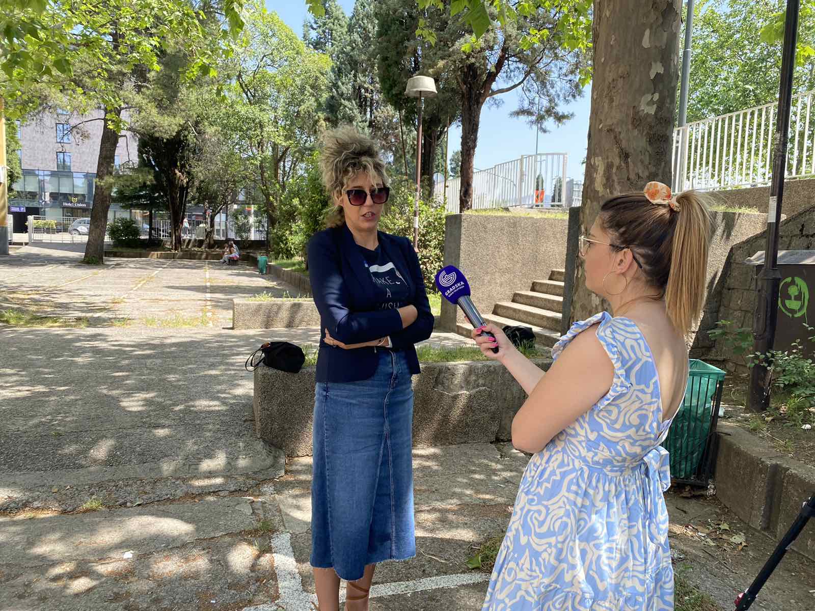 Mladi Romi i Egipćani u obilasku srednjih škola