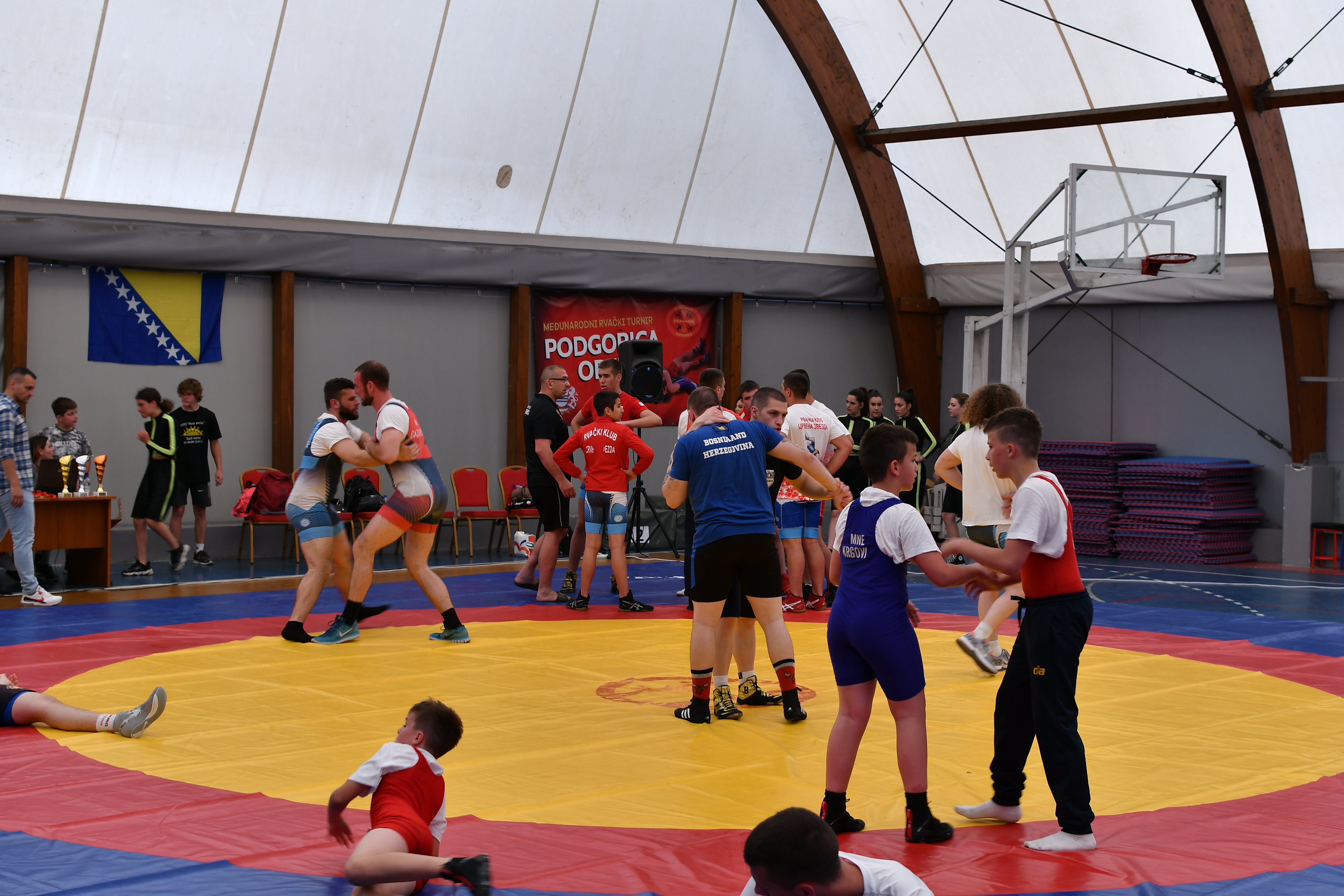 Održan međunarodni turnir u rvanju u nedavno rekonstruisanoj dvorani Venom