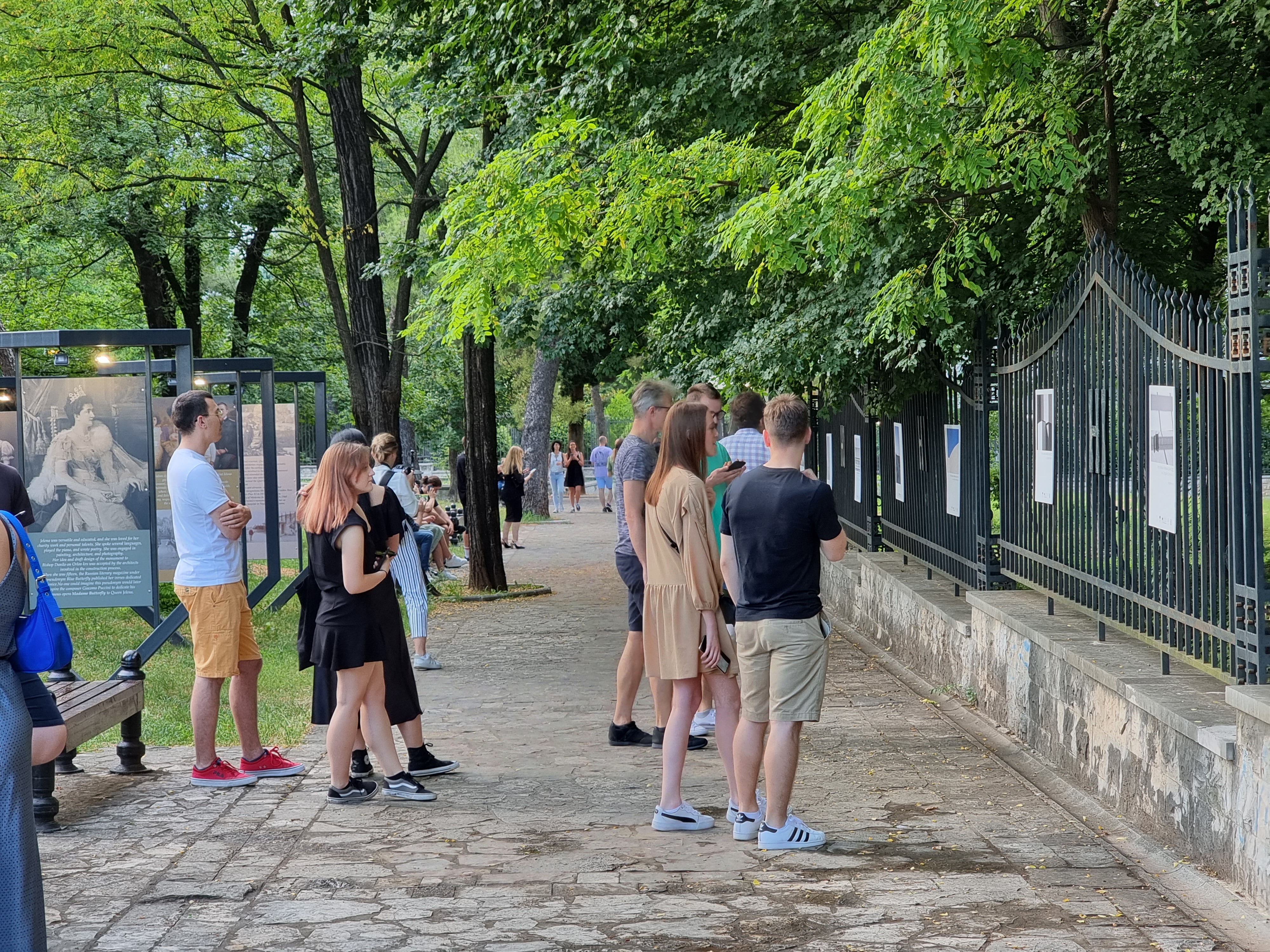 U Dječijoj ulici otvorena studentska izložba fotografija pod nazivom „Minimalizam“