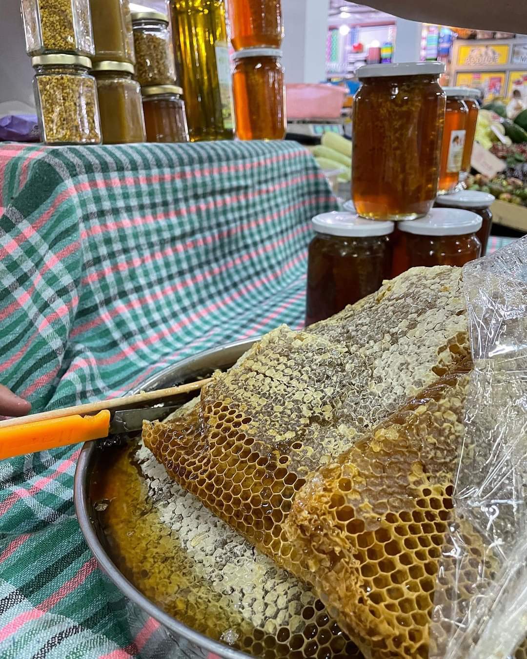 Na Zelenoj pijaci na Pobrežju održan Sajam poljoprivrednih proizvoda