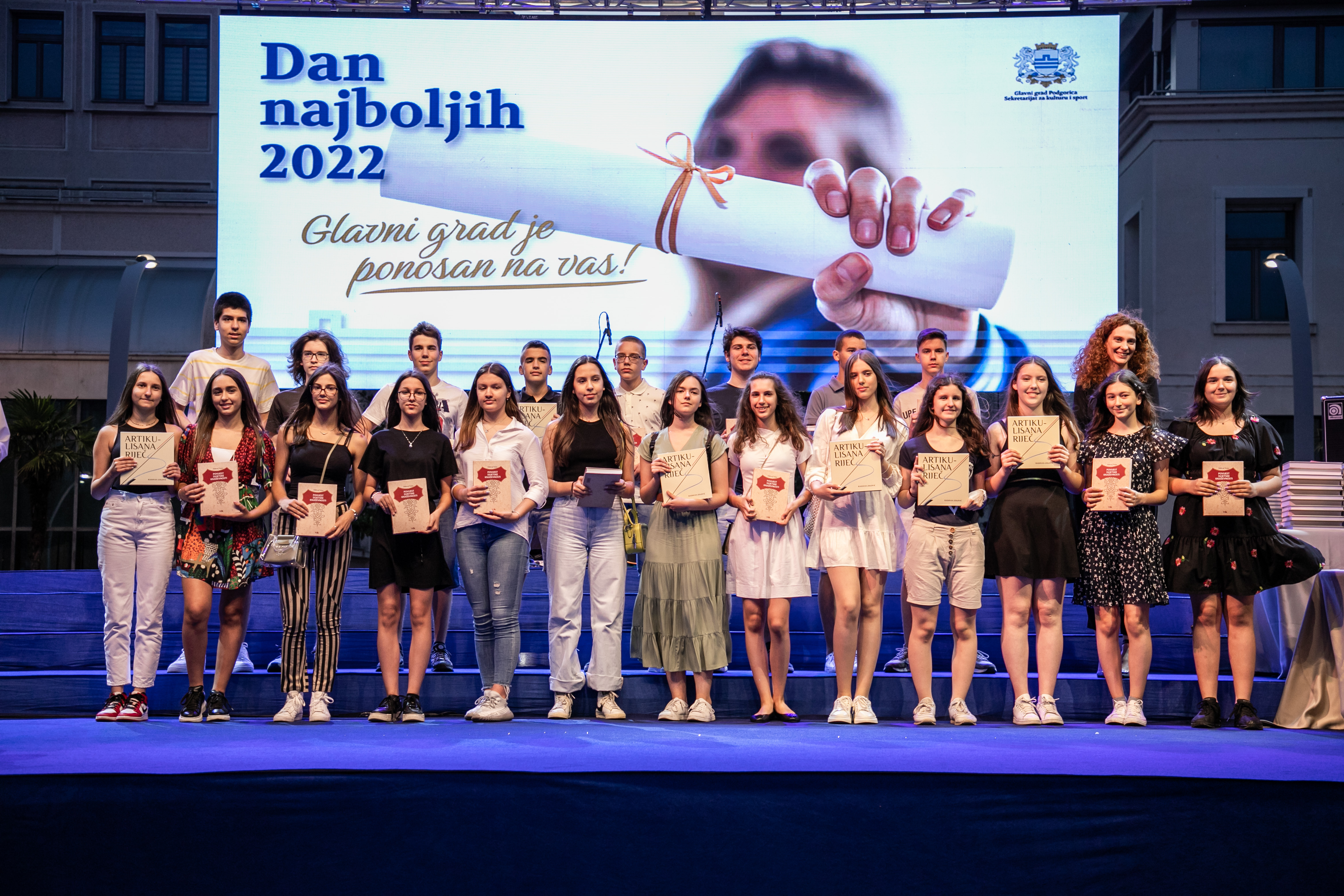 Dodijeljene nagrade najboljim osnovcima; Medigović: Znanje je moć, sloboda i najjači štit u svakom vremenu