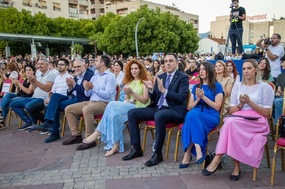 Uručene nagrade najboljim srednjoškolcima; Vuković: Vaš grad je danas ponosan na vas i sjutra računa na vas