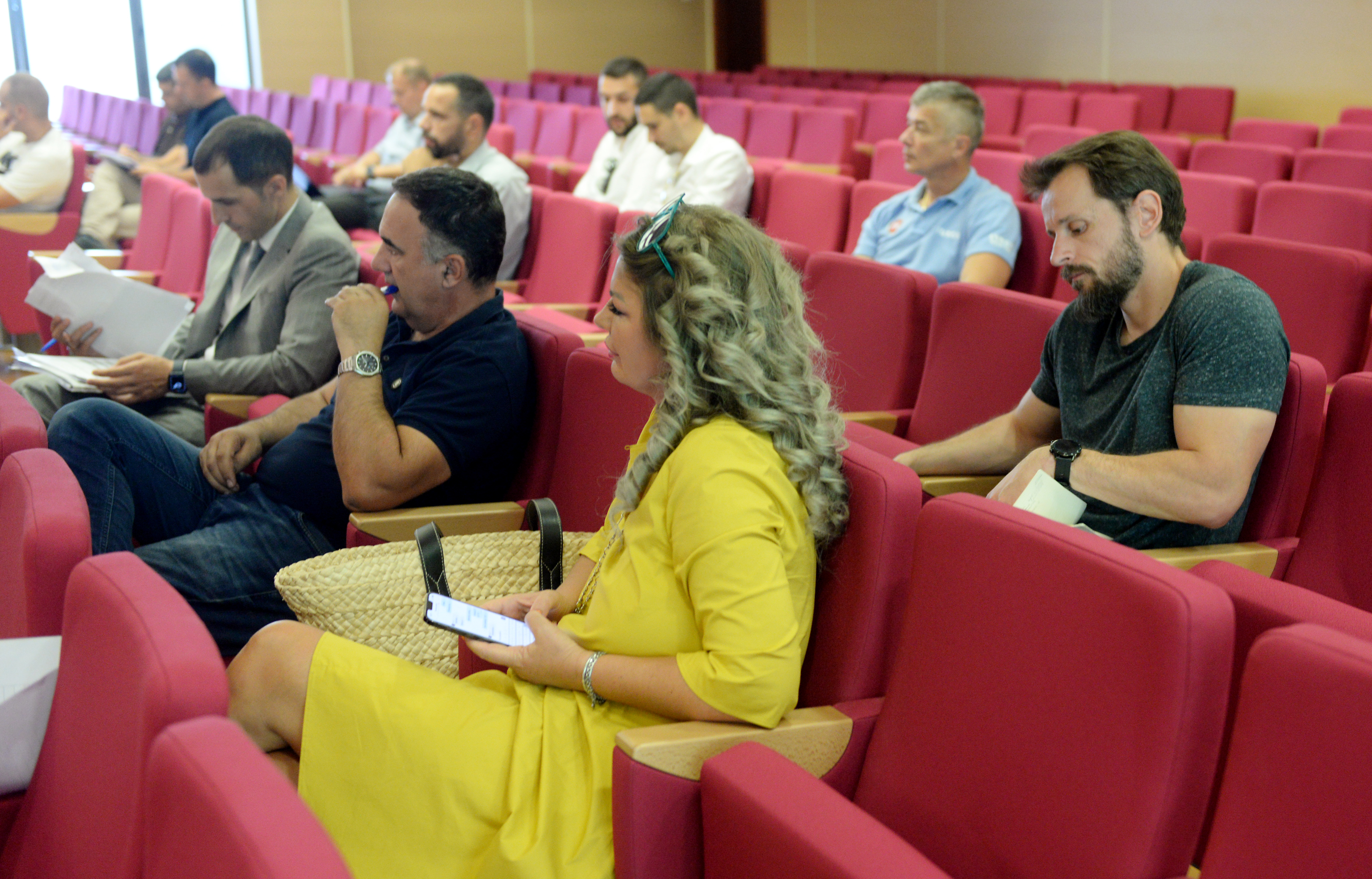 Veliko interesovanje investitora za biznis zone; Skoro 115 miliona novih investicija i 944 radna mjesta