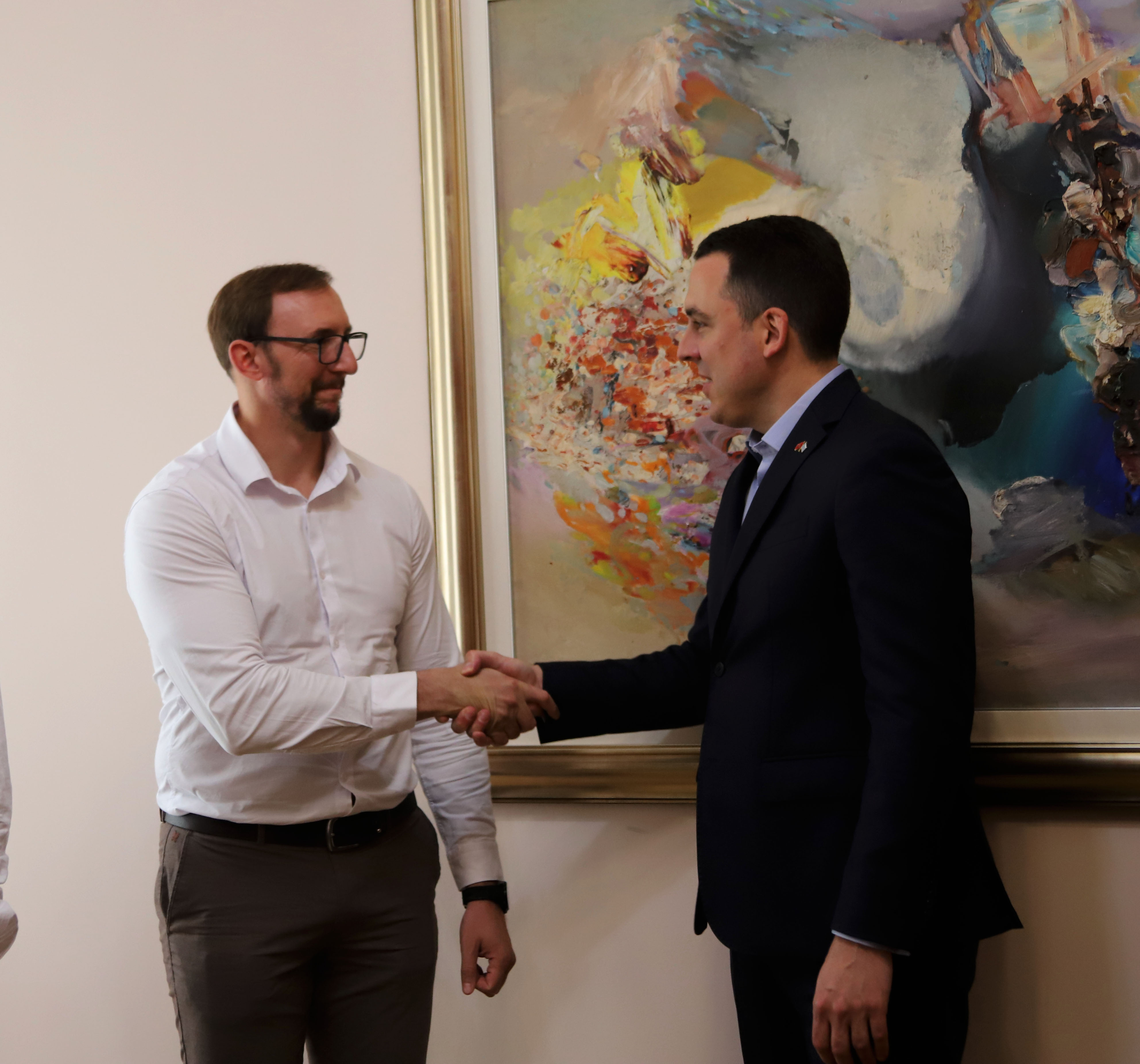 Vuković sa pobjednicima državnog takmičenja Svjetske olimpijade robotike: Podgorica postaje atraktivna IT destinacija