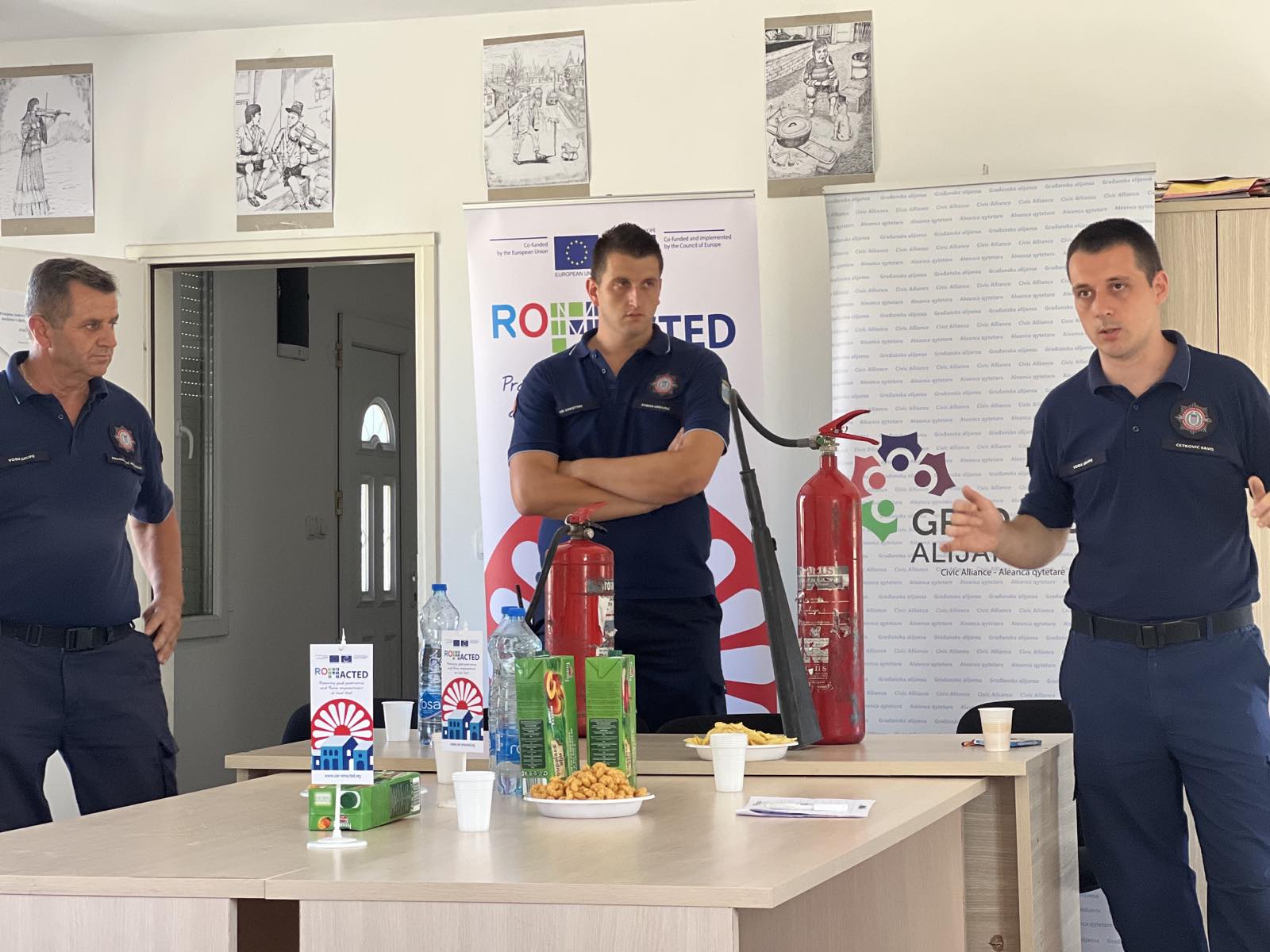 Organizovana obuka o pravilnom postupanju sa PP aparatima i gašenju požara za pripadnike RE populacije