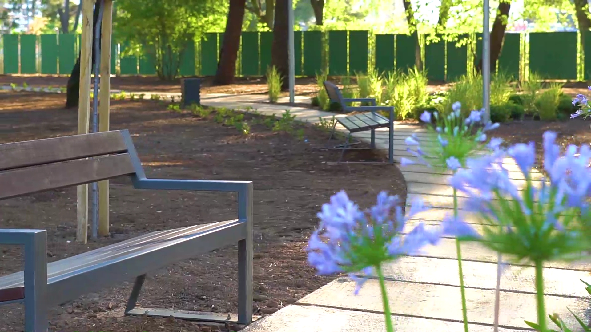 Nepristupačni prostor kod Kliničkog centra Crne Gore pretvoren u parkovsku površinu