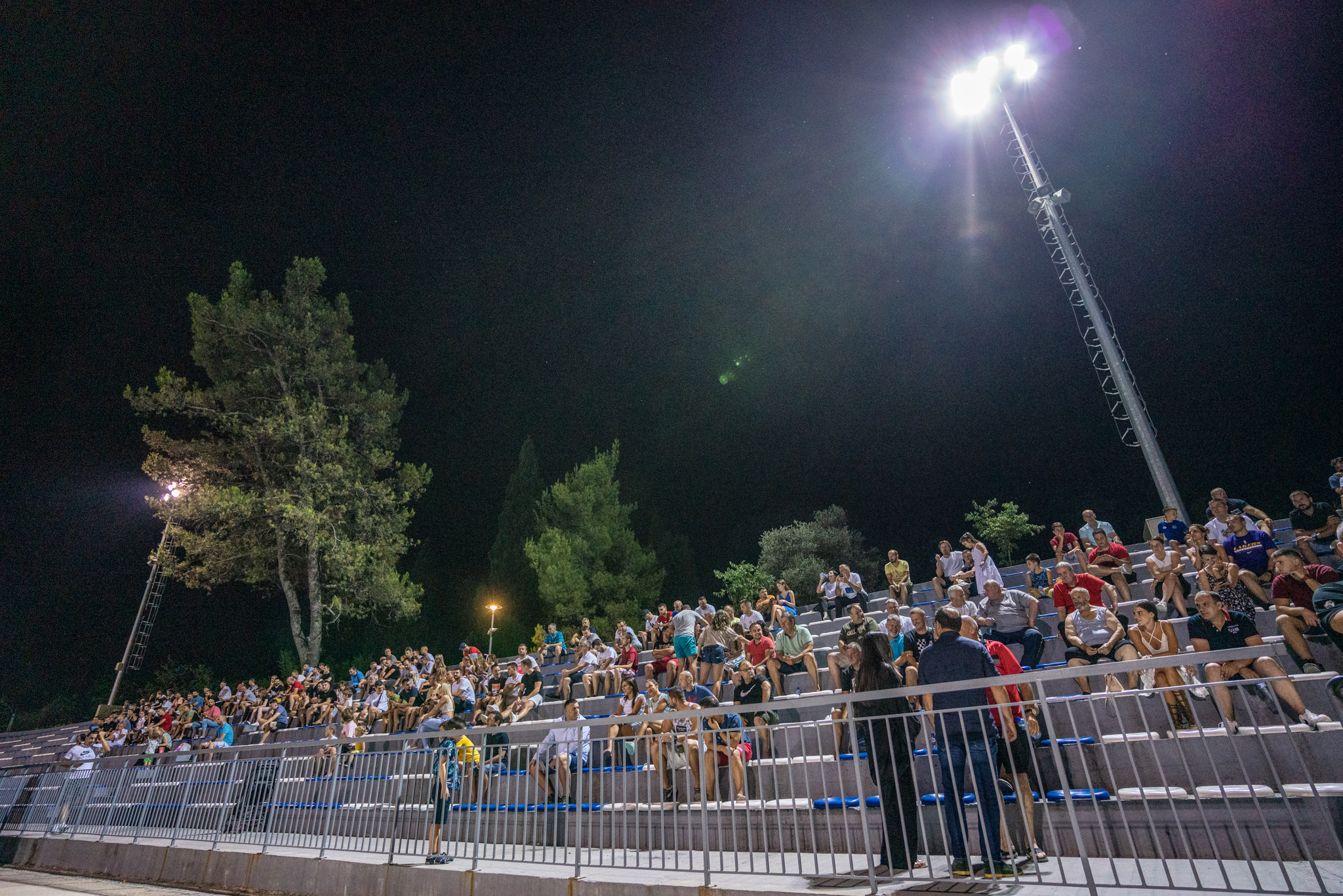 Glavni grad oživio staru tradiciju; Na Stadionu malih sportova se ponovo igra najbolji fudbal