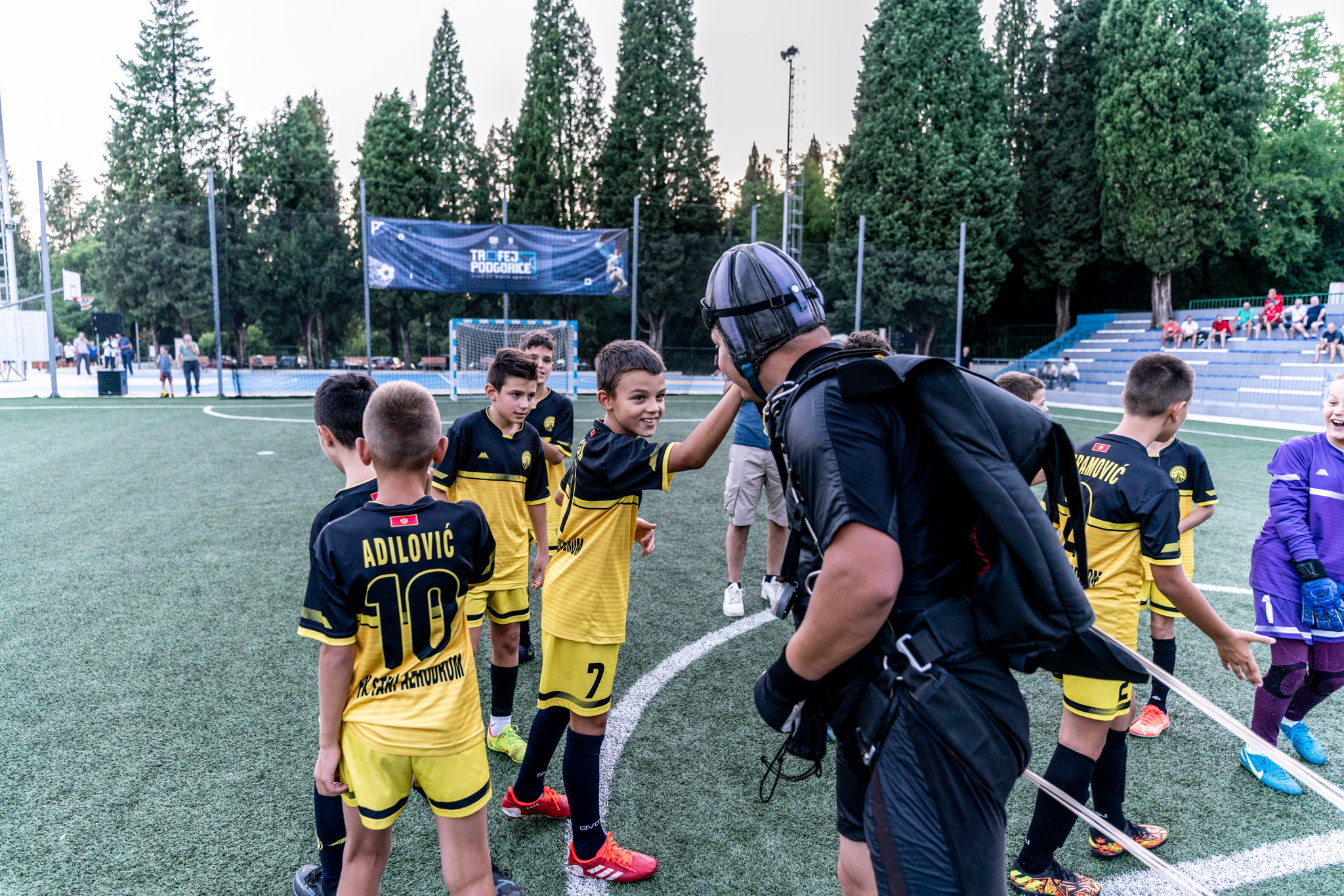 Glavni grad oživio staru tradiciju; Na Stadionu malih sportova se ponovo igra najbolji fudbal