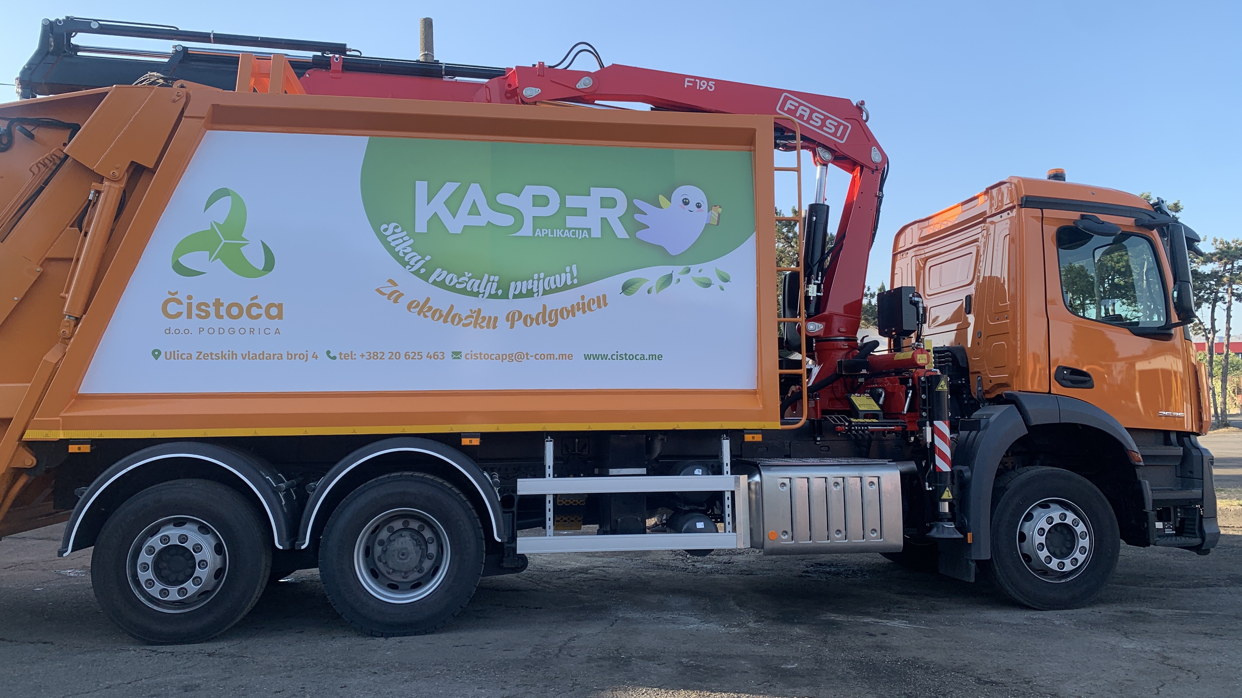 Nova ulaganja u modernizaciju opreme "Čistoće"; Autosmećar vrijedan preko 250.000 eura predat na upotrebu