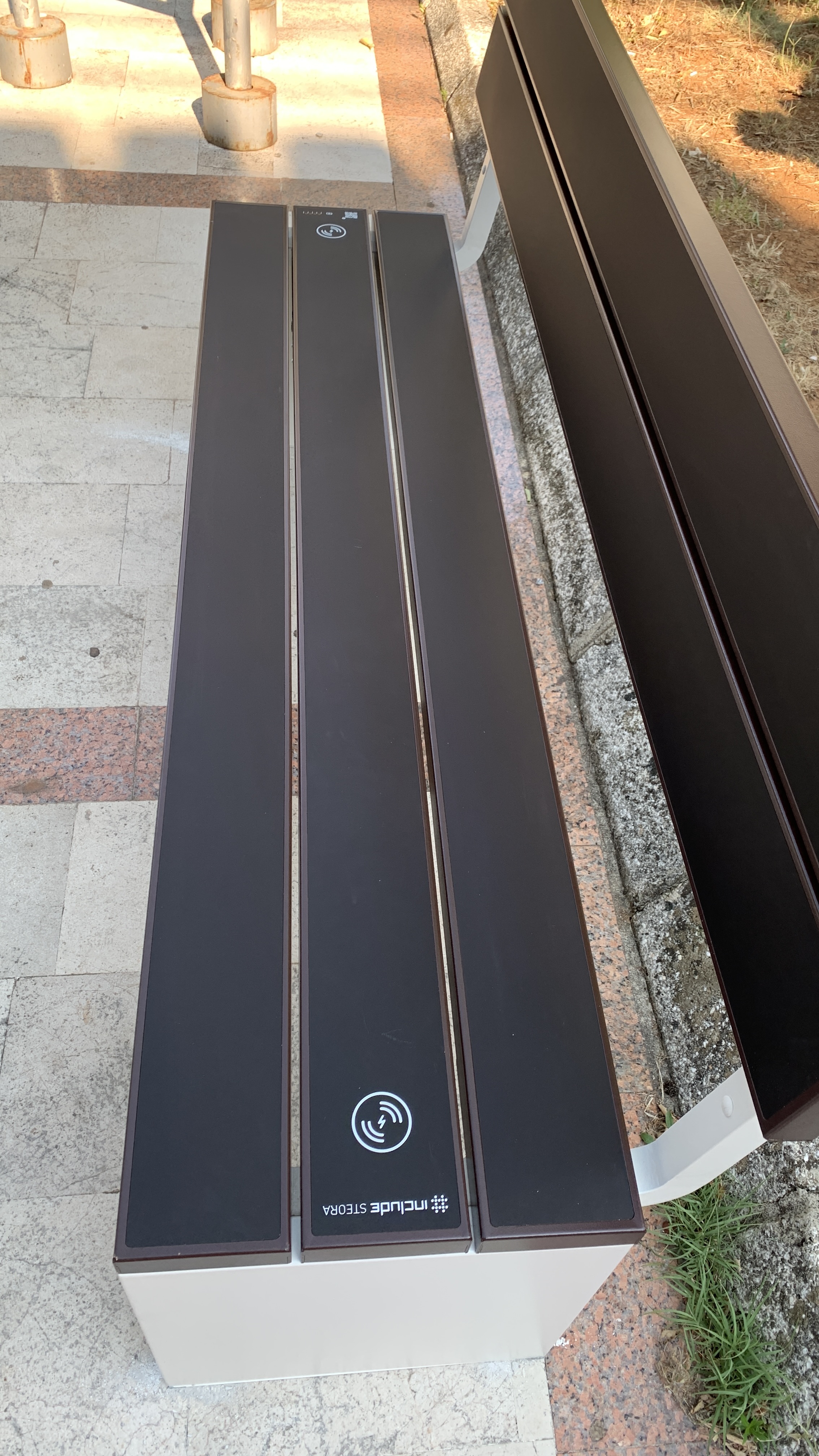 Glavni grad partner na projektu I.N.G.R.I.D; Na sedam lokacija u Podgorici postavljene solarne klupe